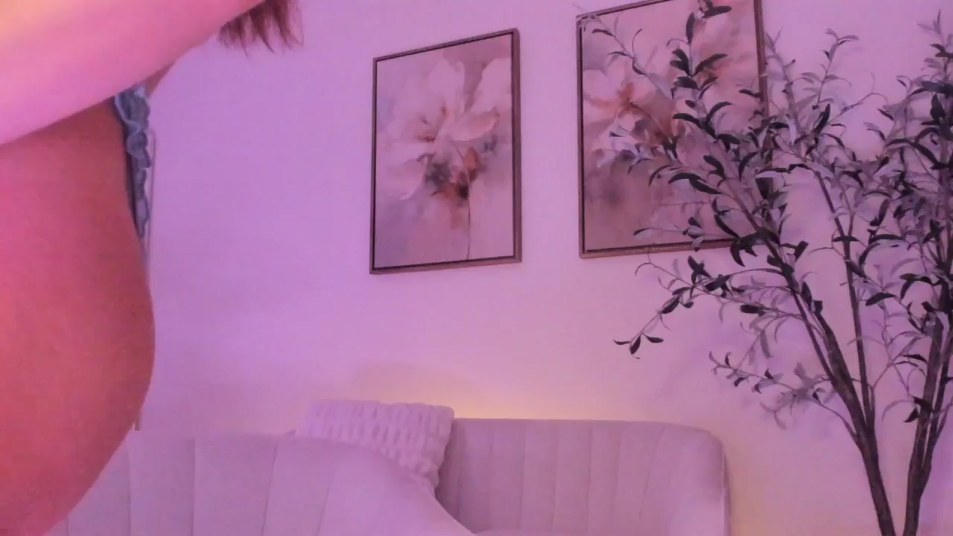 Gallery image thumbnail from goddessccleo's myfreecams stream on, 03/23/2025, 05:17 image 5 of 20