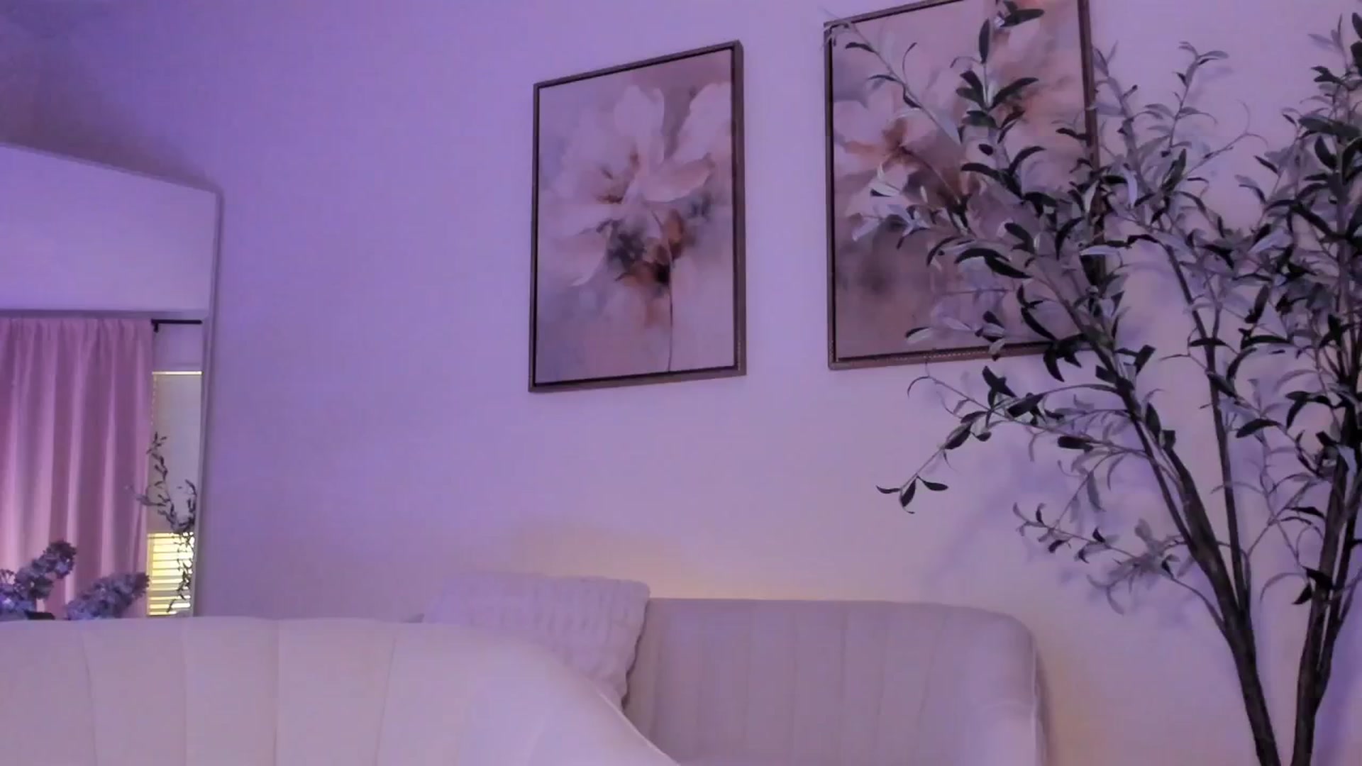 Gallery image thumbnail from goddessccleo's myfreecams stream on, 03/24/2025, 20:44 image 17 of 20