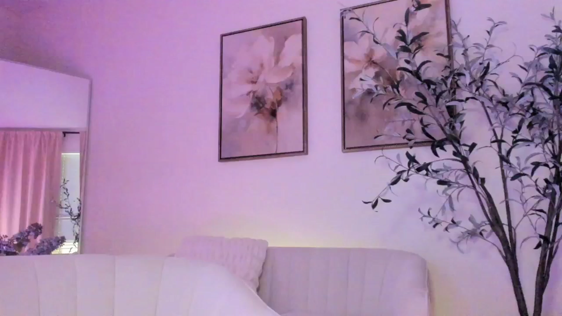 Gallery image thumbnail from goddessccleo's myfreecams stream on, 03/27/2025, 19:18 image 7 of 20