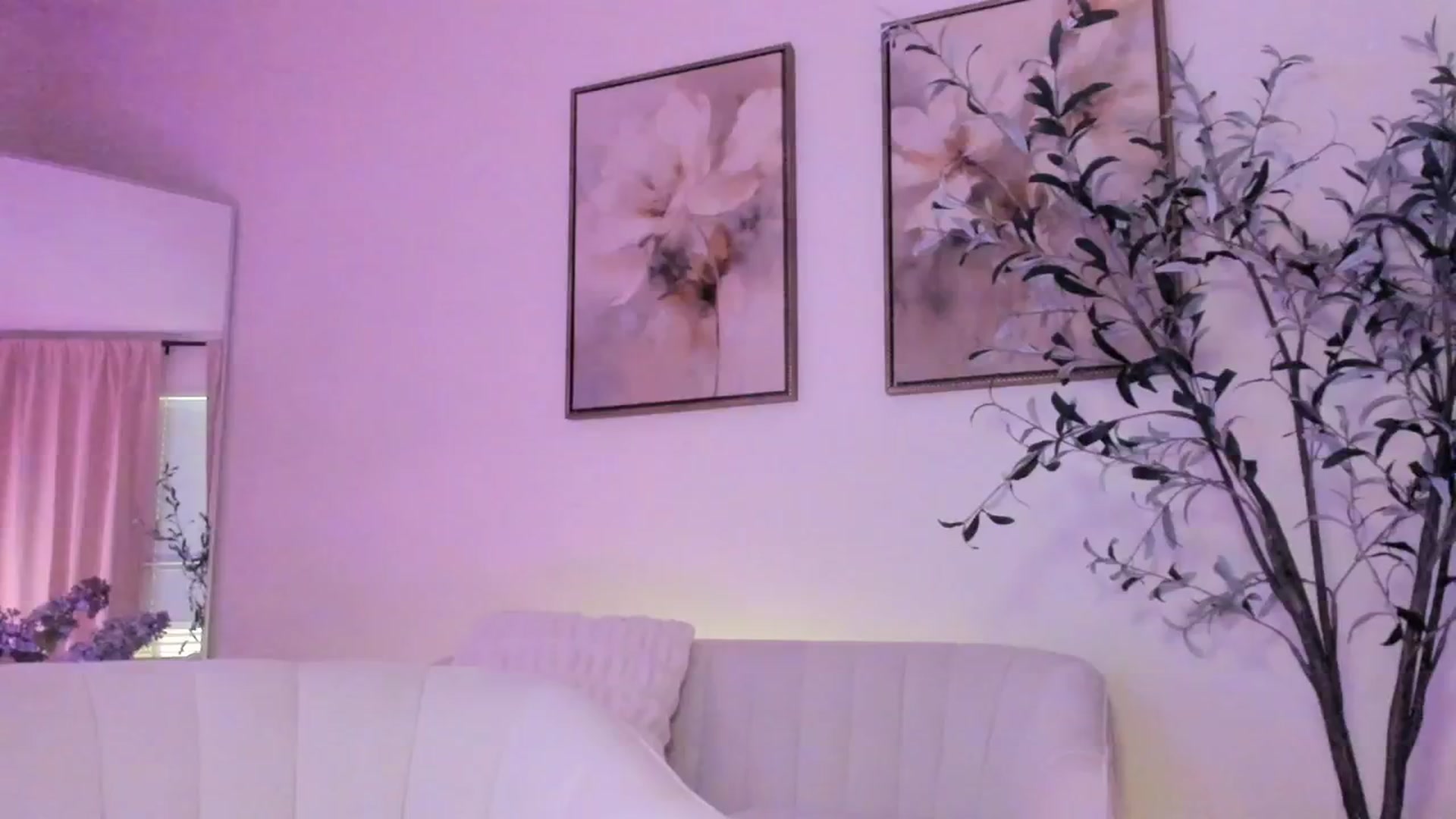 Gallery image thumbnail from goddessccleo's myfreecams stream on, 03/27/2025, 19:18 image 10 of 20