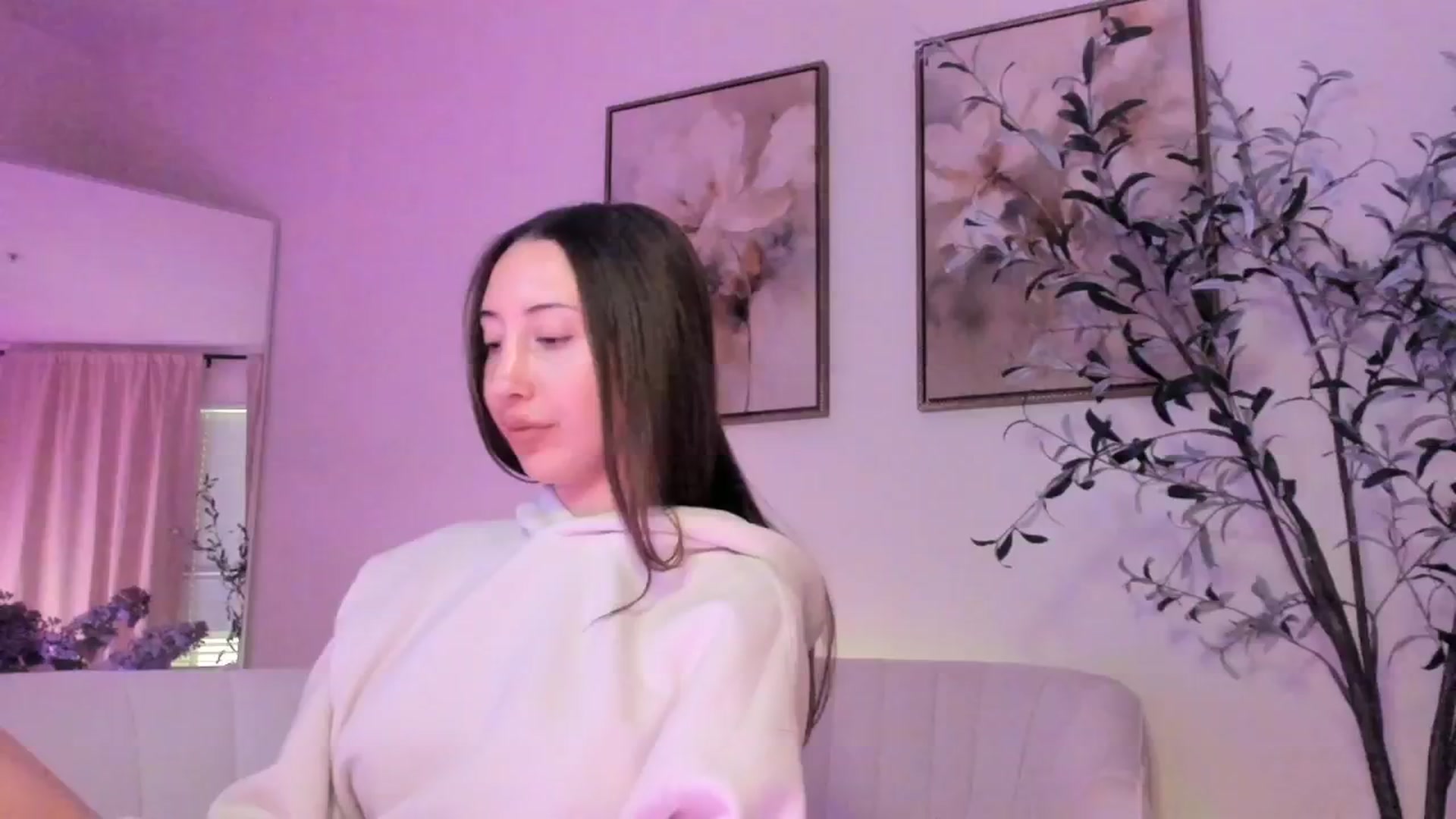 Gallery image thumbnail from goddessccleo's myfreecams stream on, 03/27/2025, 20:24 image 19 of 20