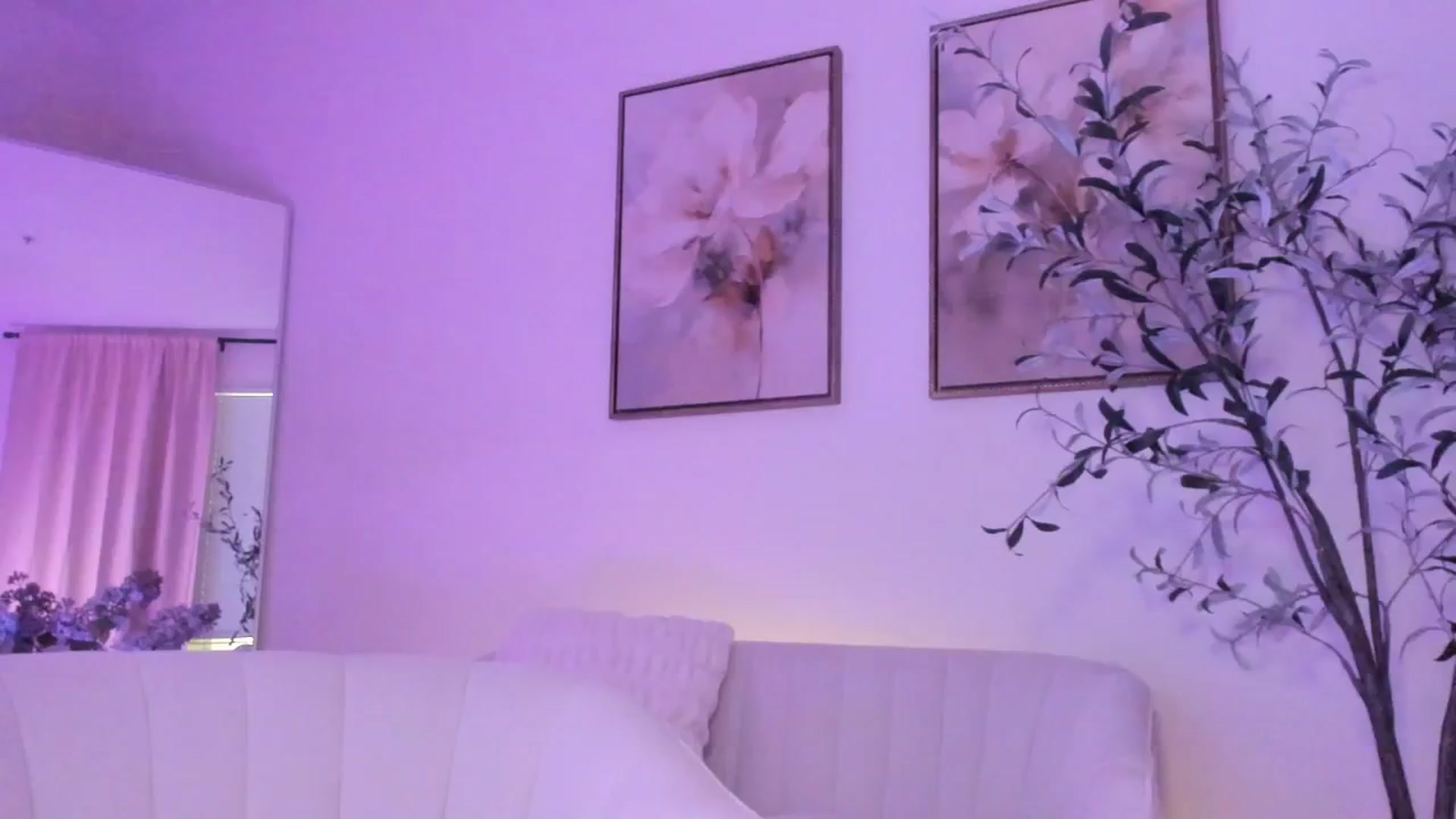 Gallery image thumbnail from goddessccleo's myfreecams stream on, 03/28/2025, 21:55 image 14 of 20