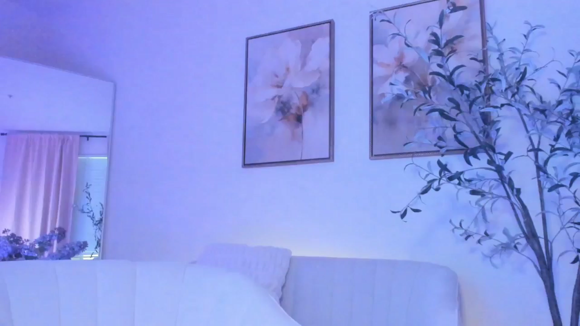 Gallery image thumbnail from goddessccleo's myfreecams stream on, 04/02/2025, 18:49 image 4 of 20