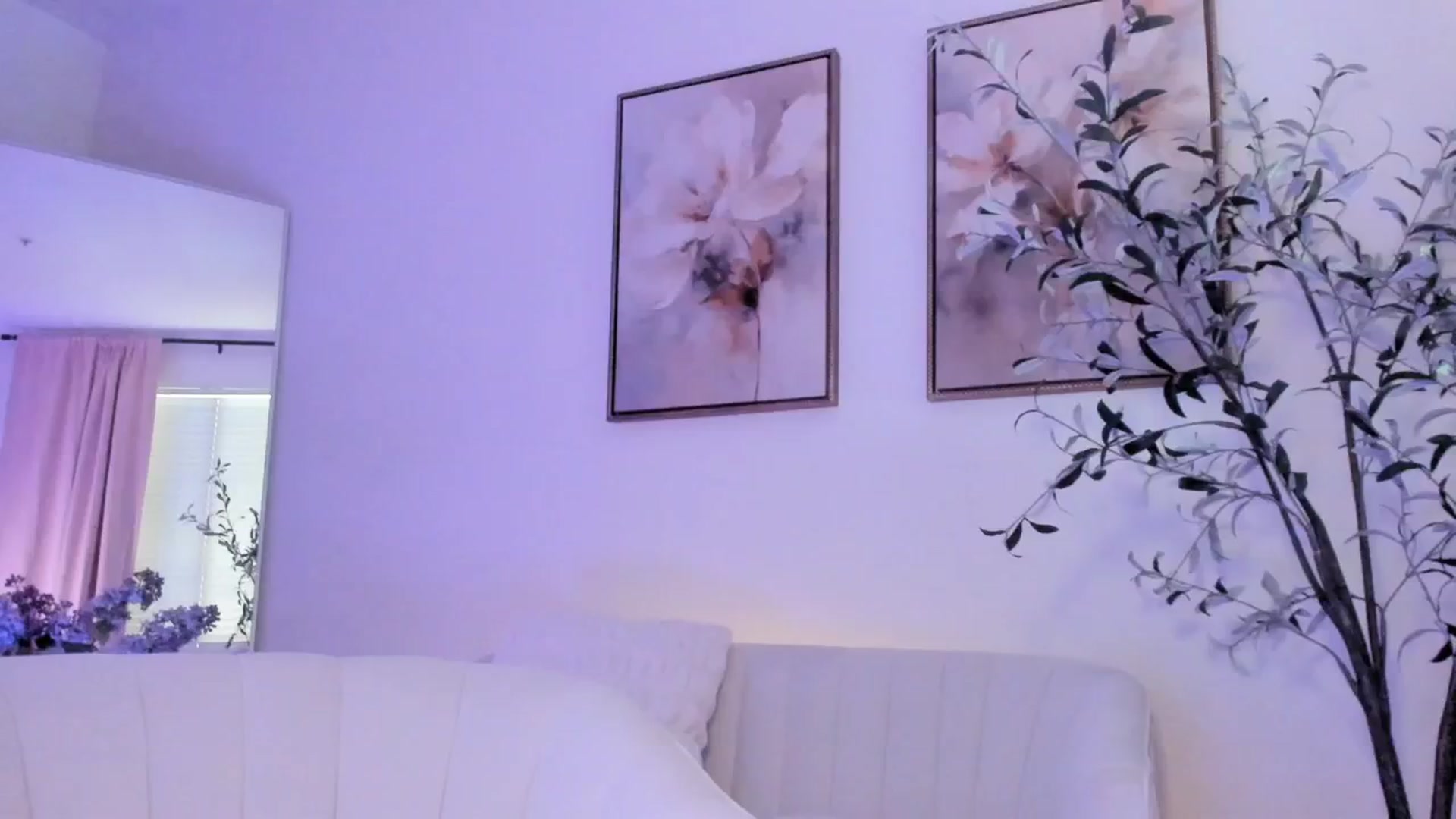 Gallery image thumbnail from goddessccleo's myfreecams stream on, 04/04/2025, 19:19 image 6 of 20