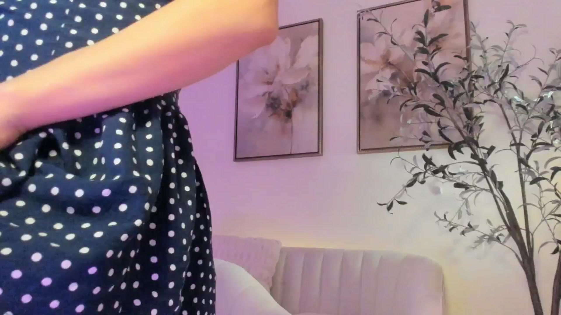 Gallery image thumbnail from goddessccleo's myfreecams stream on, 04/06/2025, 19:43 image 11 of 20