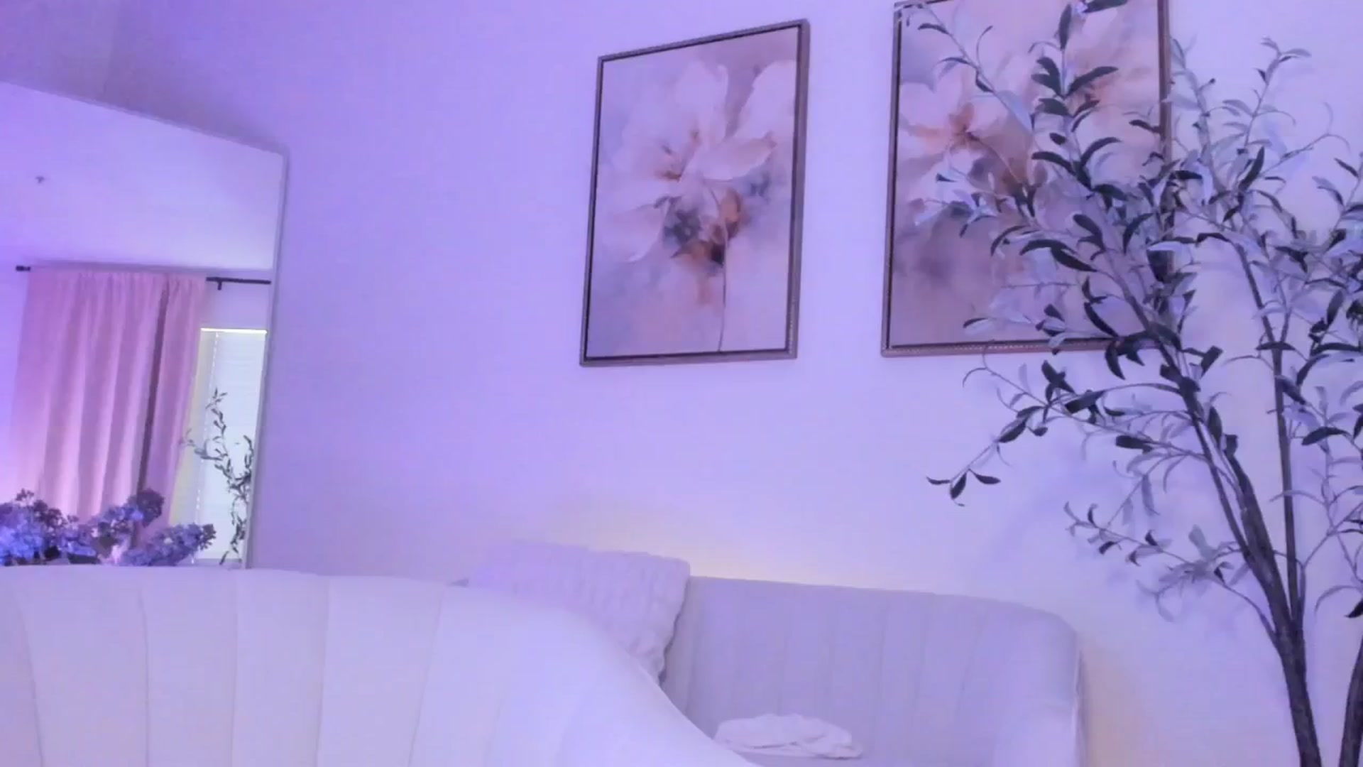 Gallery image thumbnail from goddessccleo's myfreecams stream on, 04/10/2025, 21:06 image 4 of 20