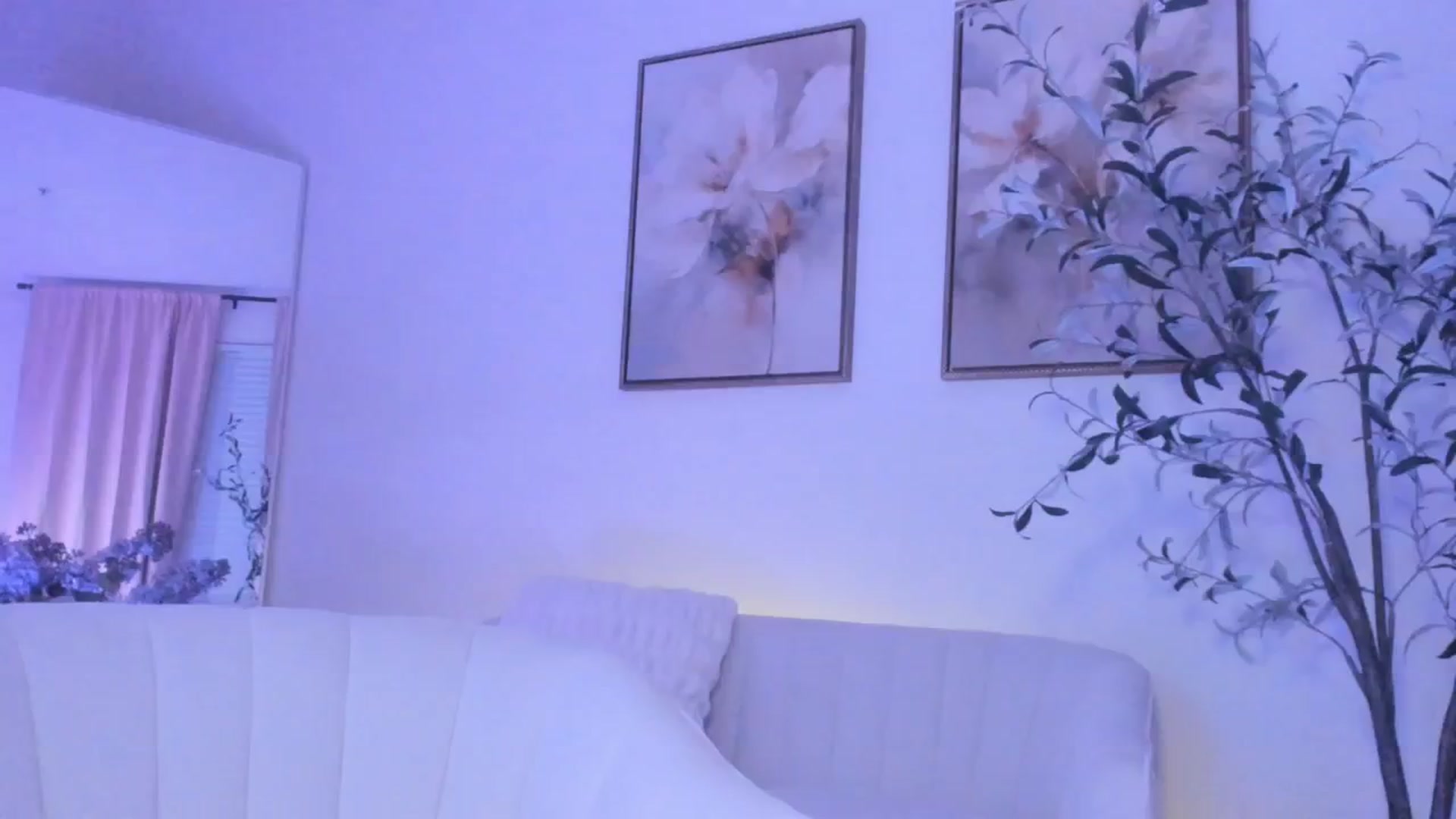 Gallery image thumbnail from goddessccleo's myfreecams stream on, 04/12/2025, 03:10 image 6 of 20