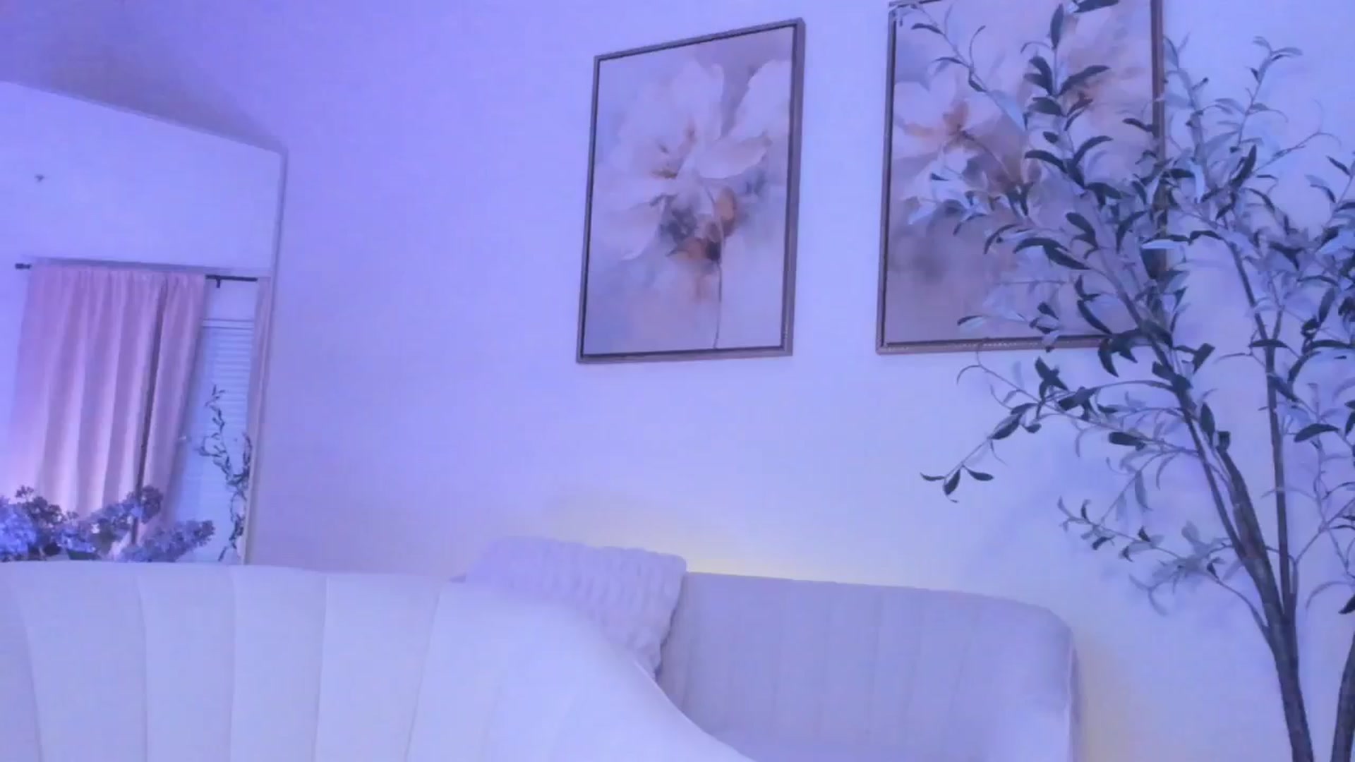 Gallery image thumbnail from goddessccleo's myfreecams stream on, 04/12/2025, 03:10 image 15 of 20