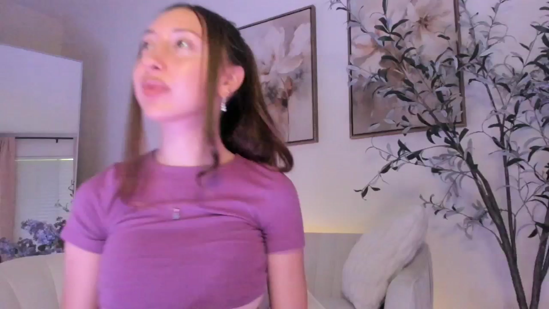 Gallery image thumbnail from goddessccleo's myfreecams stream on, 04/18/2025, 19:01 image 7 of 20