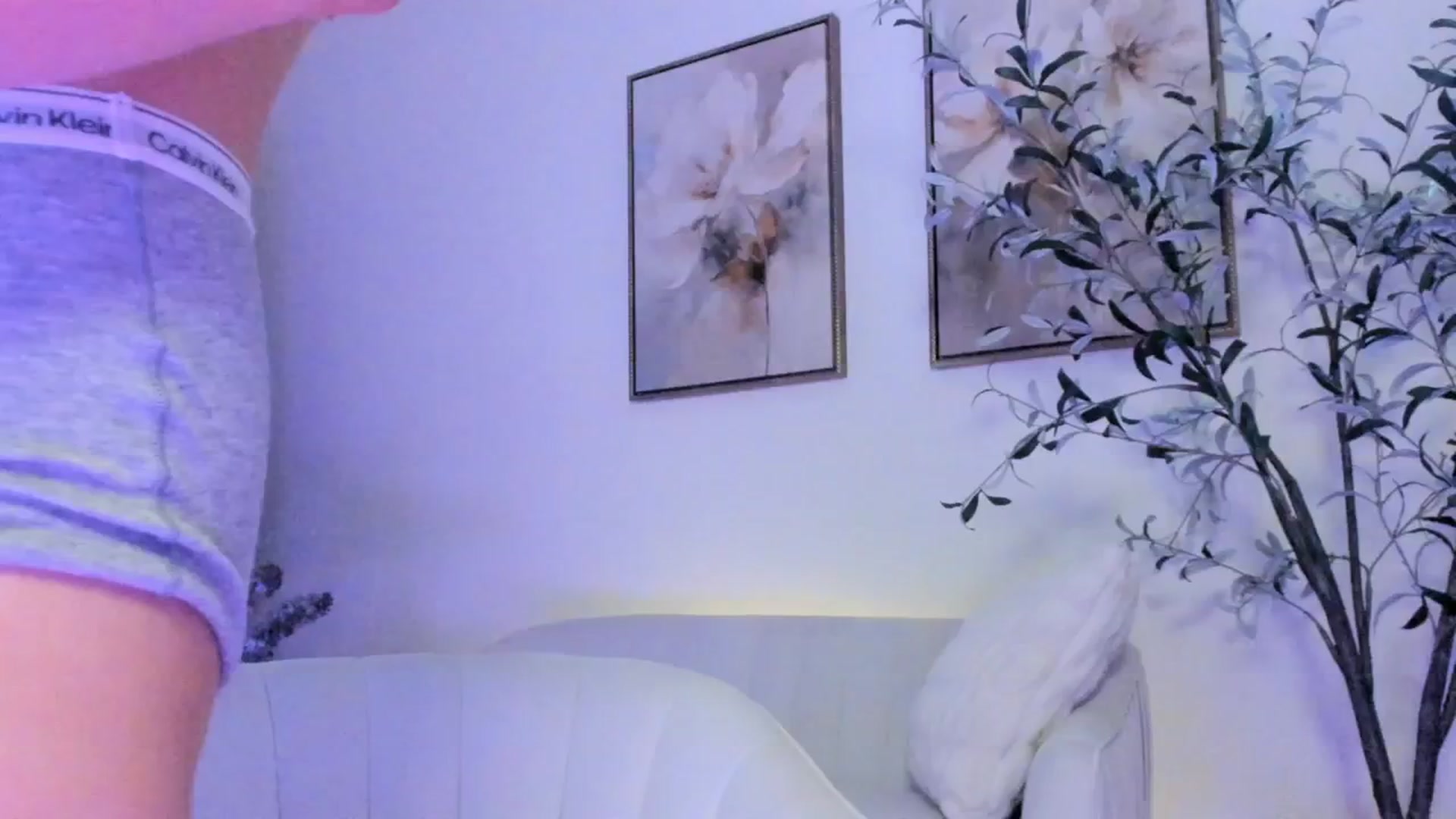 Gallery image thumbnail from goddessccleo's myfreecams stream on, 04/21/2025, 19:34 image 9 of 20