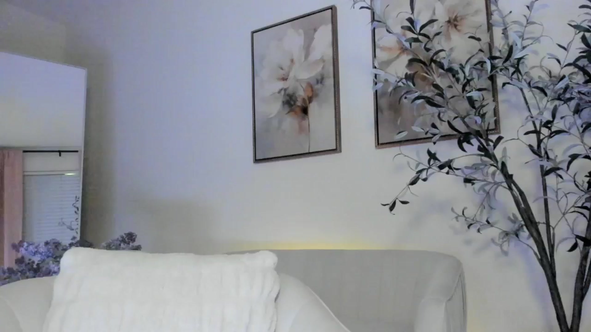 Gallery image thumbnail from goddessccleo's myfreecams stream on, 04/25/2025, 04:48 image 18 of 20