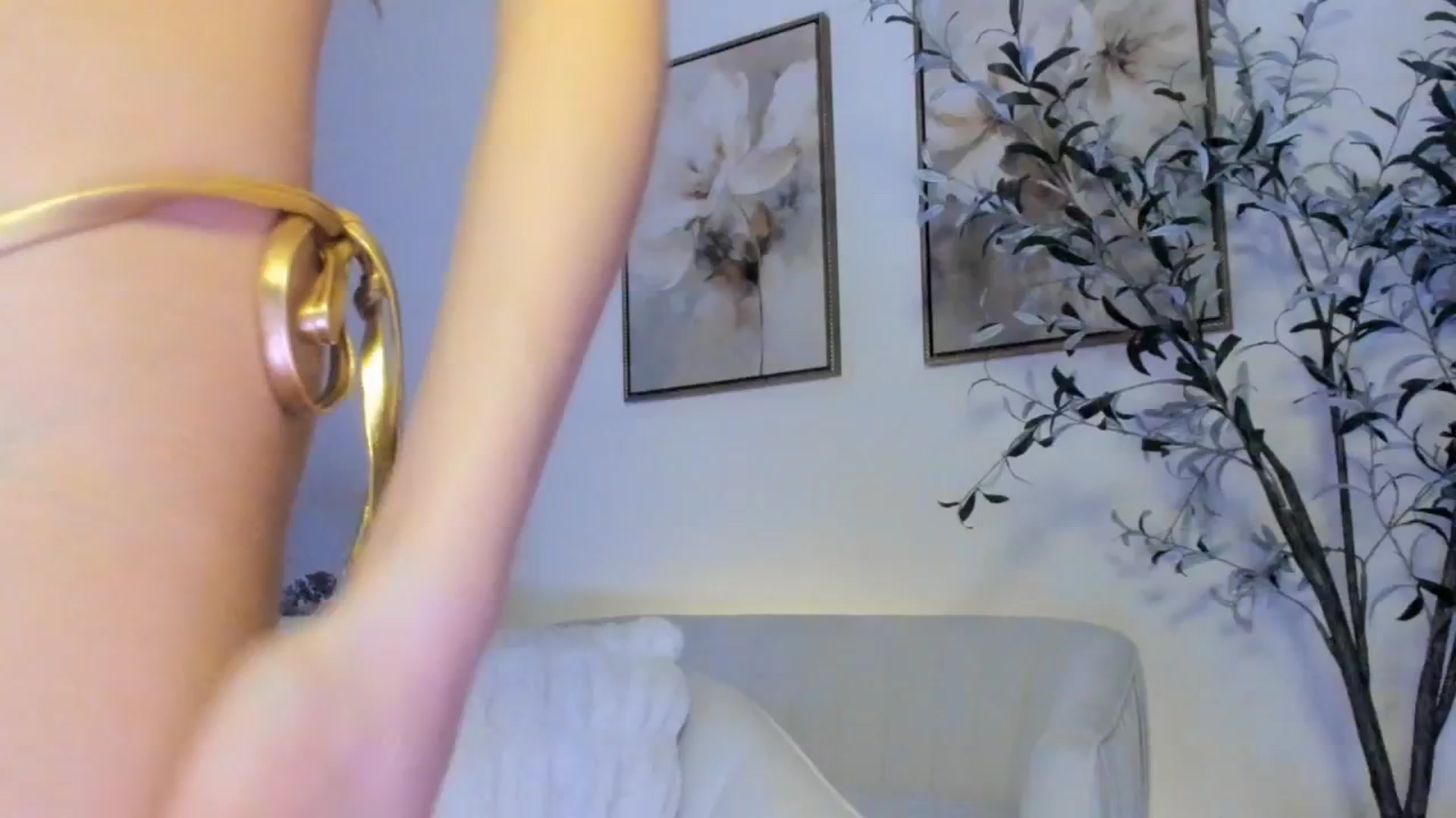 Gallery image thumbnail from goddessccleo's myfreecams stream on, 04/25/2025, 04:48 image 19 of 20