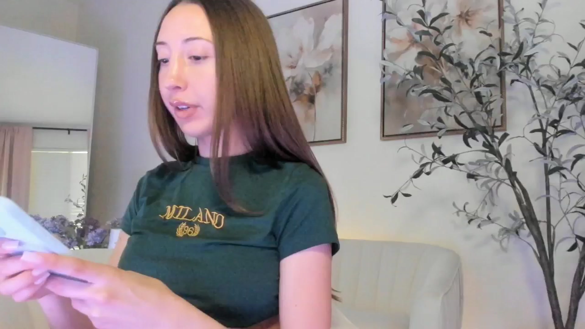 Gallery image thumbnail from goddessccleo's myfreecams stream on, 04/25/2025, 20:49 image 19 of 20