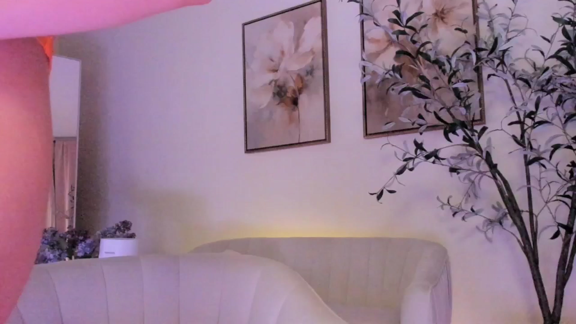 Gallery image thumbnail from goddessccleo's myfreecams stream on, 05/03/2025, 04:54 image 18 of 20