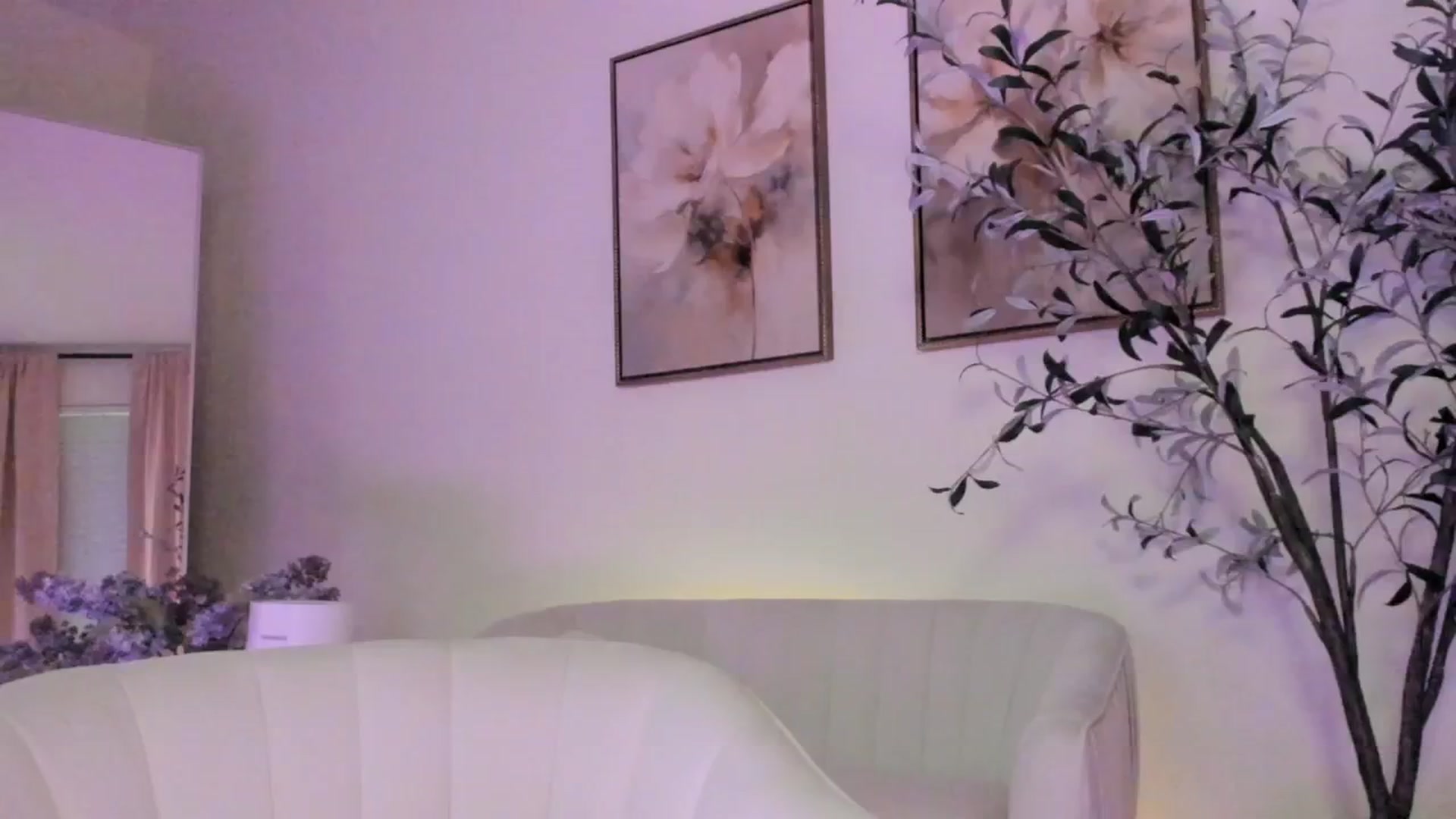 Gallery image thumbnail from goddessccleo's myfreecams stream on, 05/06/2025, 22:31 image 14 of 20