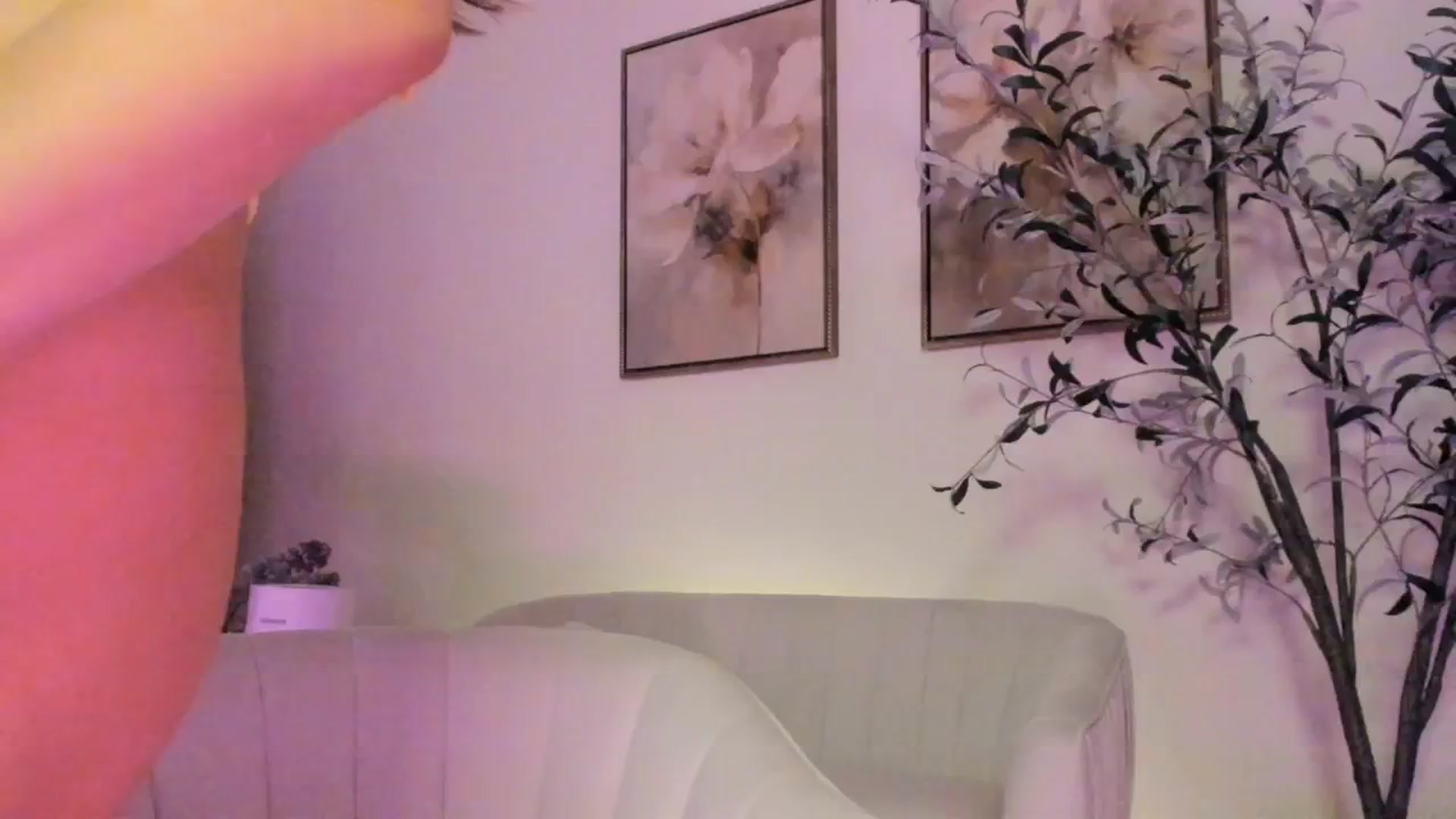 Gallery image thumbnail from goddessccleo's myfreecams stream on, 05/10/2025, 04:47 image 3 of 20