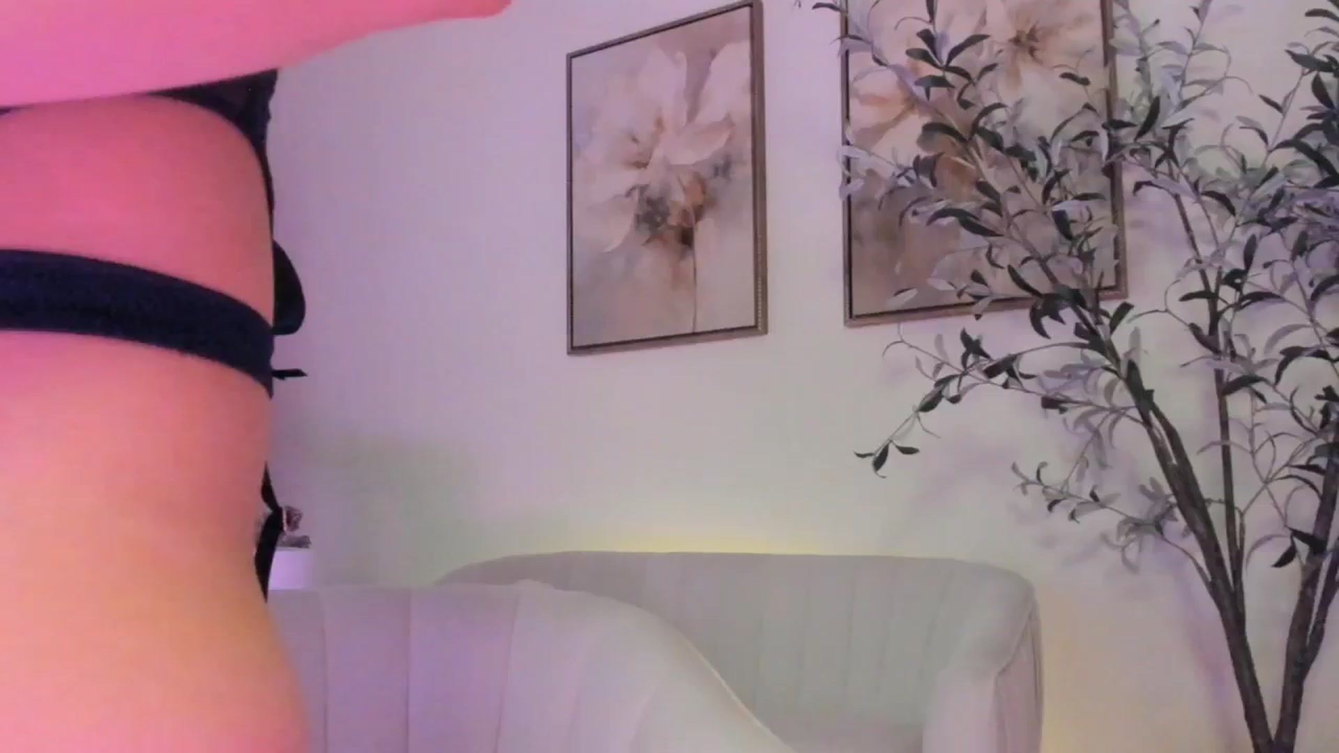 Gallery image thumbnail from goddessccleo's myfreecams stream on, 05/12/2025, 21:29 image 4 of 20