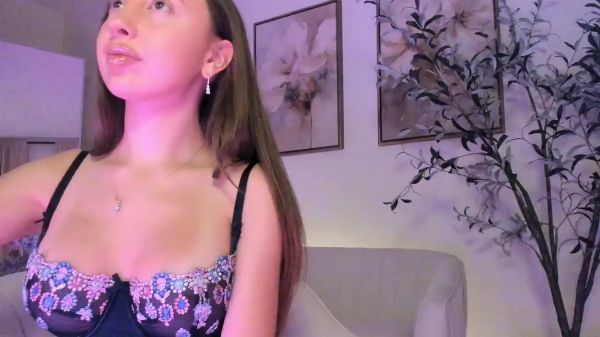 Gallery image thumbnail from goddessccleo's myfreecams stream on, 05/13/2025, 04:39 image 20 of 20