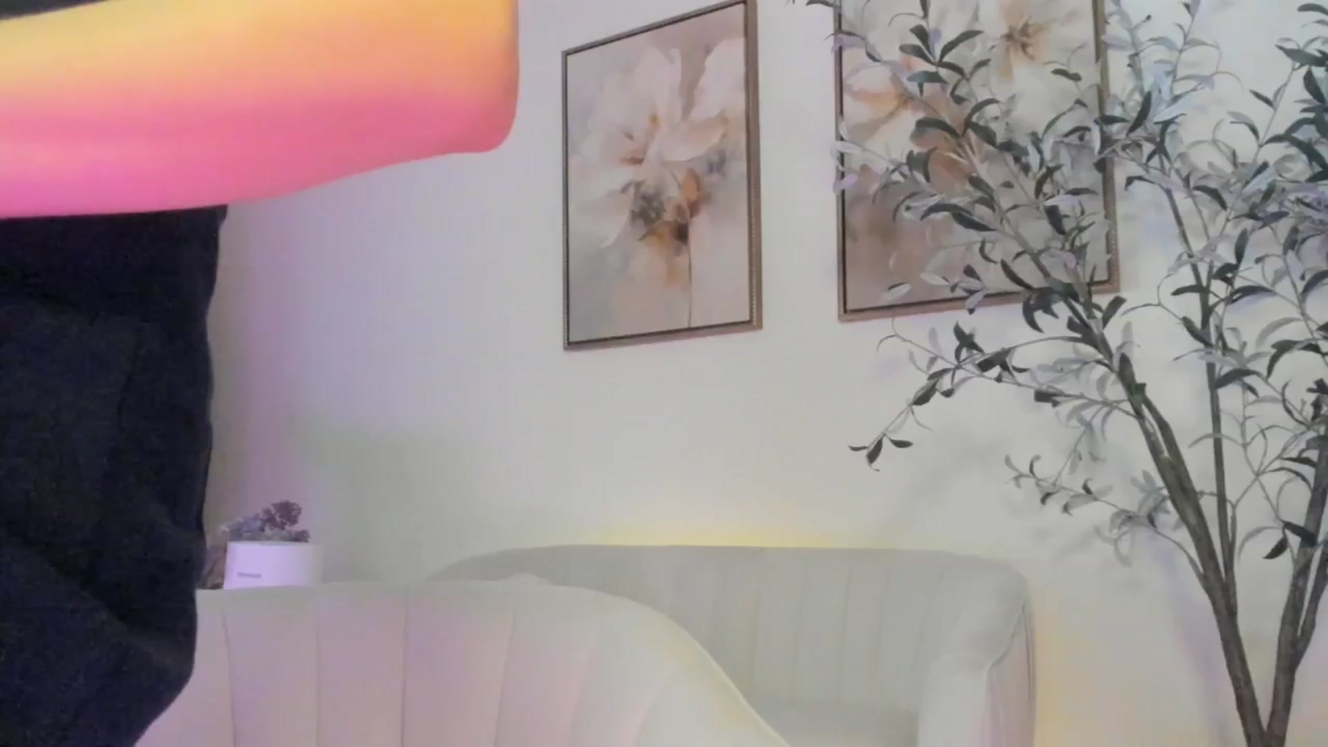 Gallery image thumbnail from goddessccleo's myfreecams stream on, 05/15/2025, 20:50 image 15 of 20