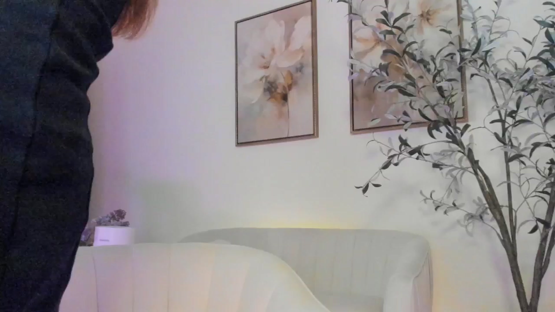 Gallery image thumbnail from goddessccleo's myfreecams stream on, 05/15/2025, 20:50 image 18 of 20