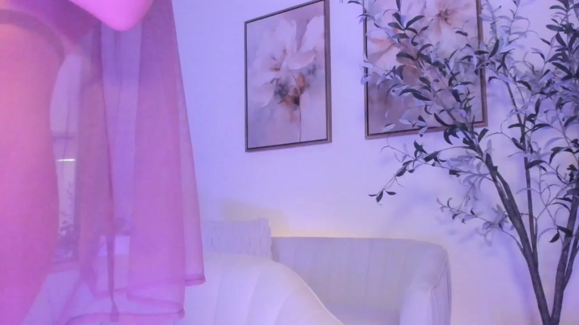 Gallery image thumbnail from goddessccleo's myfreecams stream on, 05/26/2025, 20:09 image 19 of 20