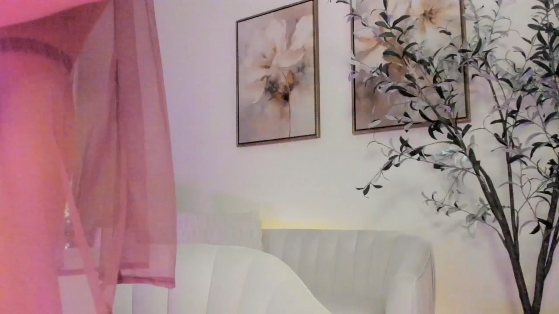Gallery image thumbnail from goddessccleo's myfreecams stream on, 05/26/2025, 20:09 image 2 of 20