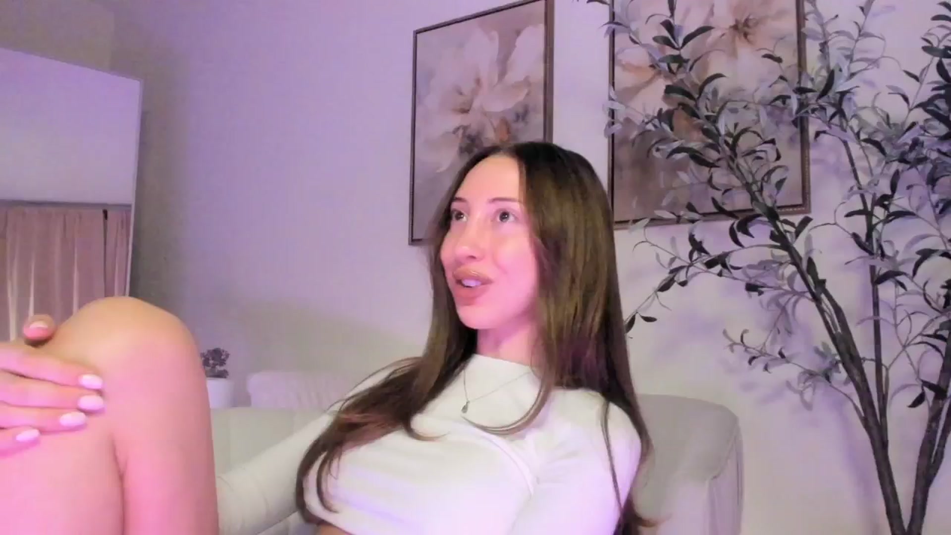 Gallery image thumbnail from goddessccleo's myfreecams stream on, 06/04/2025, 05:00 image 8 of 20