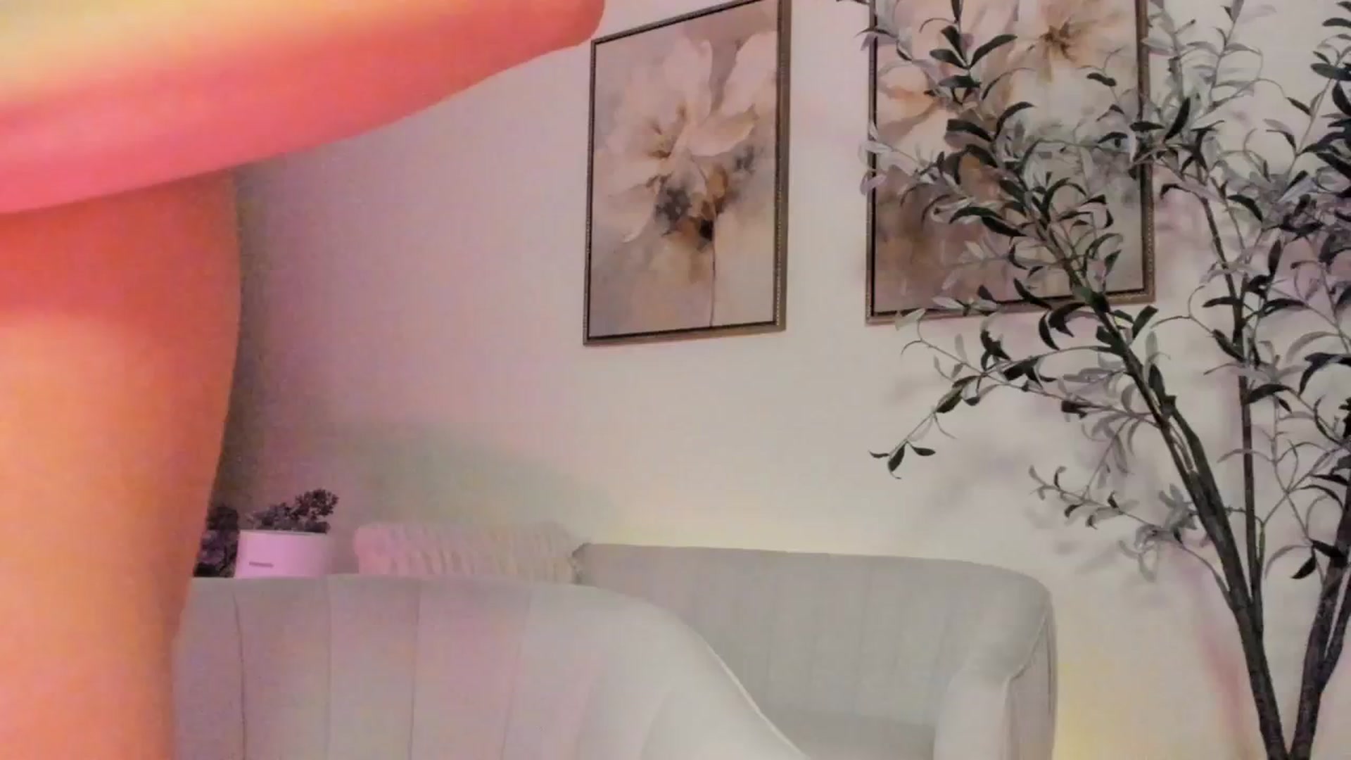 Gallery image thumbnail from goddessccleo's myfreecams stream on, 06/05/2025, 20:14 image 10 of 20