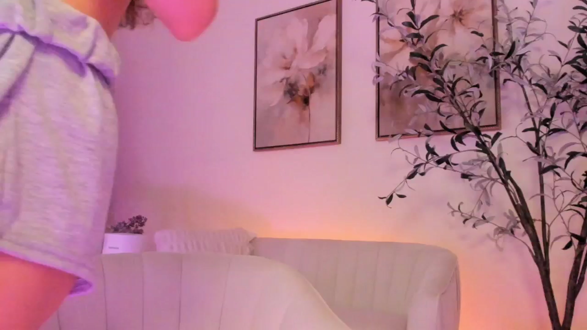 Gallery image thumbnail from goddessccleo's myfreecams stream on, 06/09/2025, 20:53 image 8 of 20
