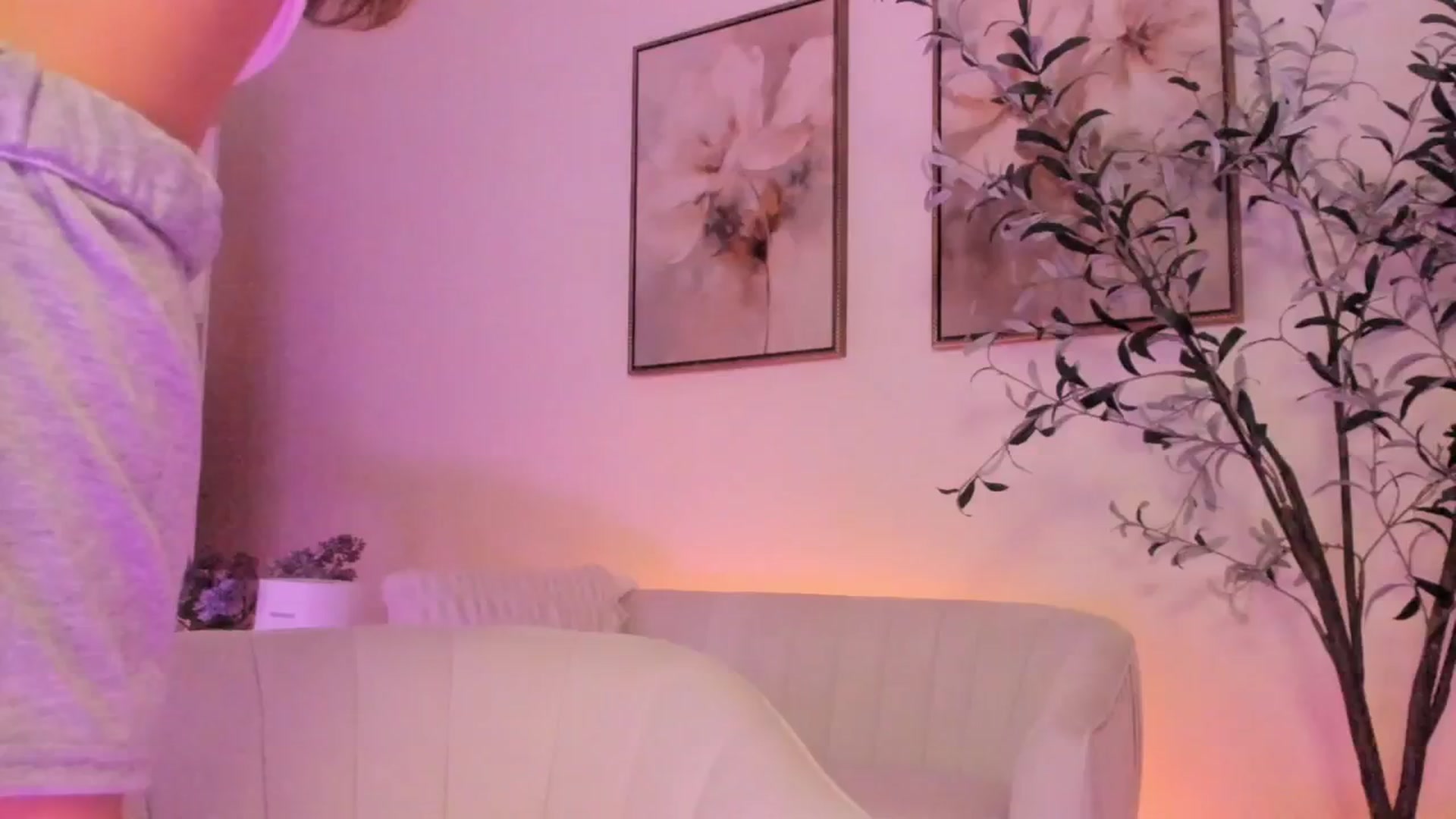 Gallery image thumbnail from goddessccleo's myfreecams stream on, 06/09/2025, 20:53 image 11 of 20