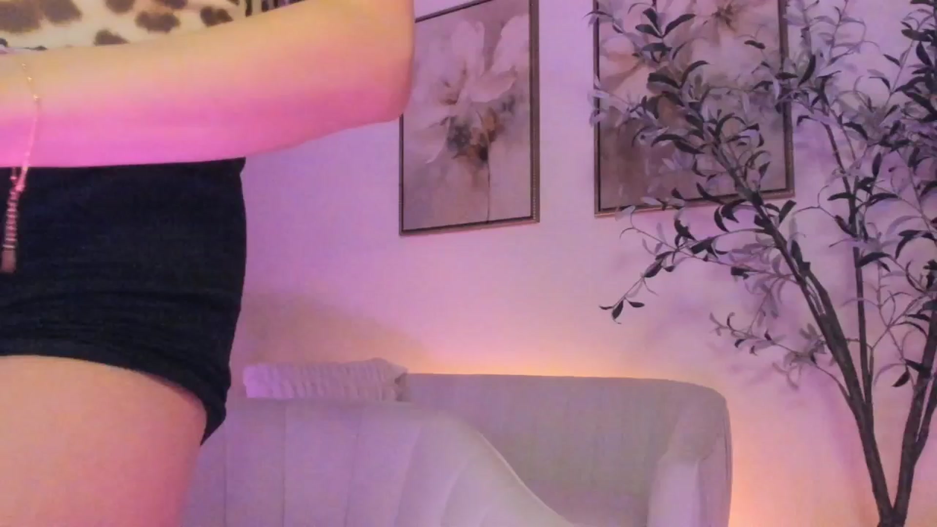 Gallery image thumbnail from goddessccleo's myfreecams stream on, 06/11/2025, 05:33 image 8 of 20