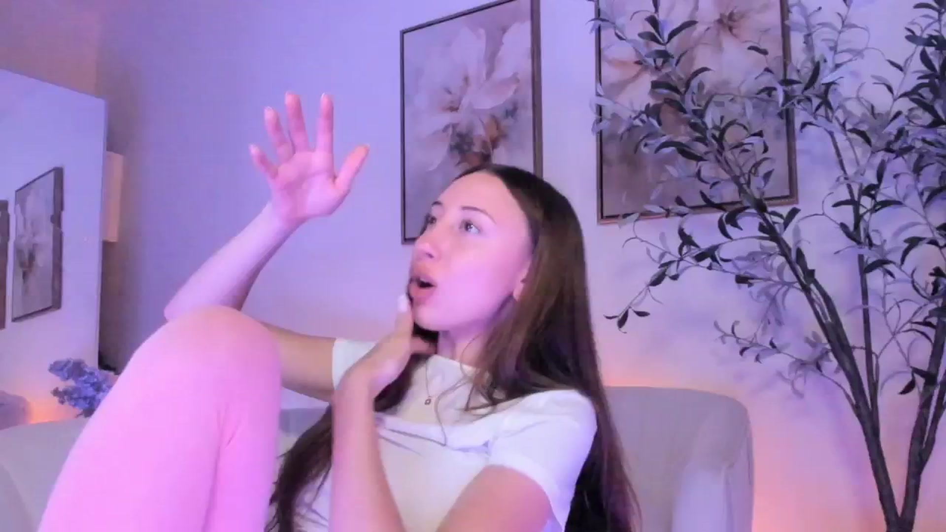 Gallery image thumbnail from goddessccleo's myfreecams stream on, 06/14/2025, 05:59 image 15 of 20