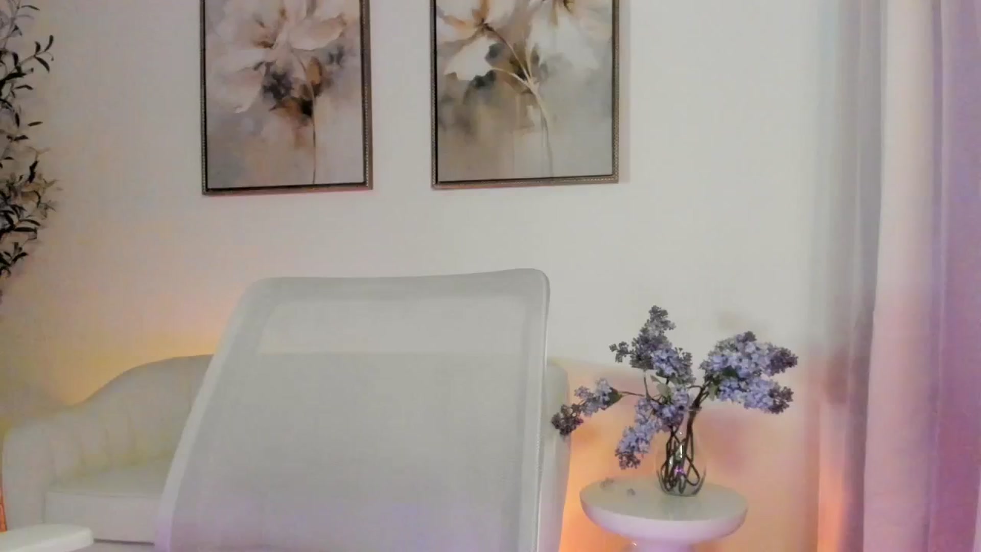 Gallery image thumbnail from goddessccleo's myfreecams stream on, 06/22/2025, 23:23 image 13 of 20
