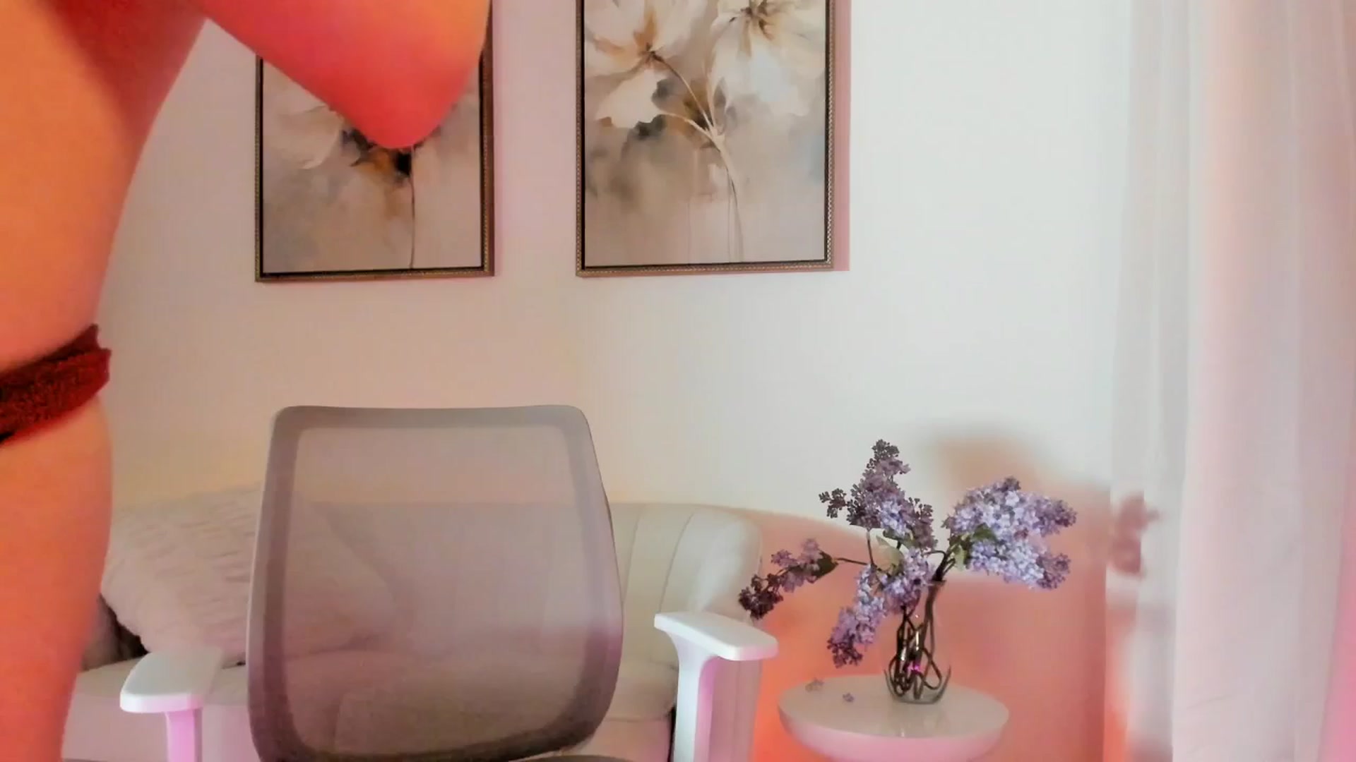 Gallery image thumbnail from goddessccleo's myfreecams stream on, 06/25/2025, 02:33 image 4 of 20