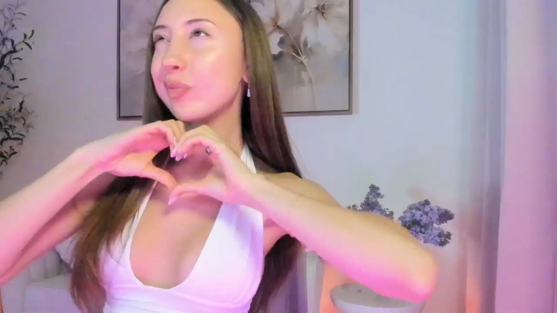 Gallery image thumbnail from goddessccleo's myfreecams stream on, 06/27/2025, 01:31 image 6 of 20