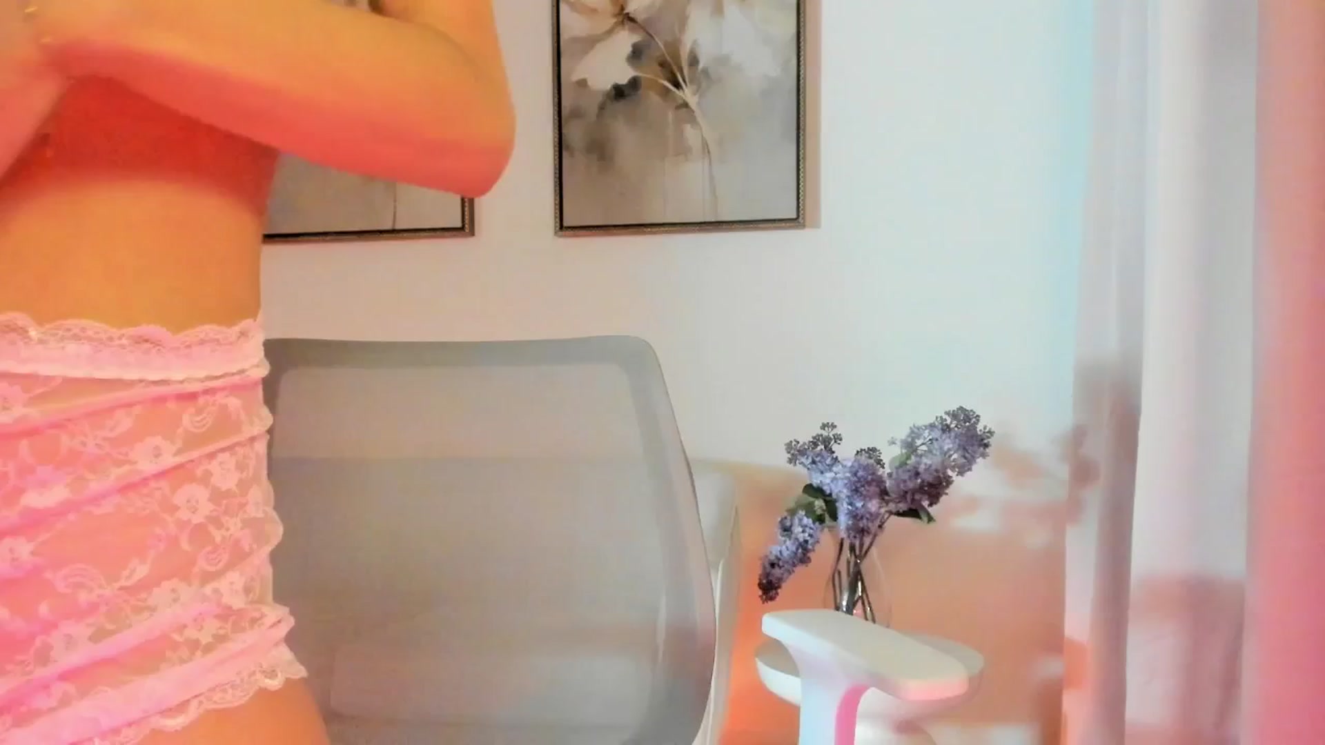 Gallery image thumbnail from goddessccleo's myfreecams stream on, 07/04/2025, 24:37 image 18 of 20