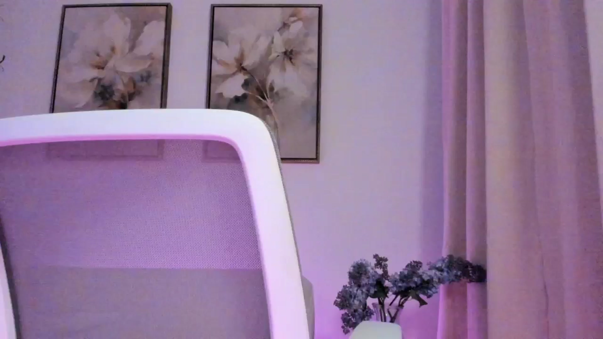 Gallery image thumbnail from goddessccleo's myfreecams stream on, 07/24/2025, 05:14 image 6 of 20
