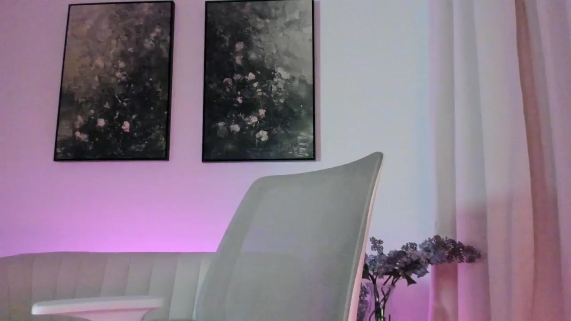 Gallery image thumbnail from goddessccleo's myfreecams stream on, 08/04/2025, 02:00 image 1 of 20