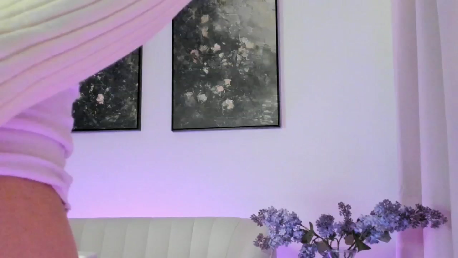 Gallery image thumbnail from goddessccleo's myfreecams stream on, 08/20/2025, 22:58 image 4 of 20
