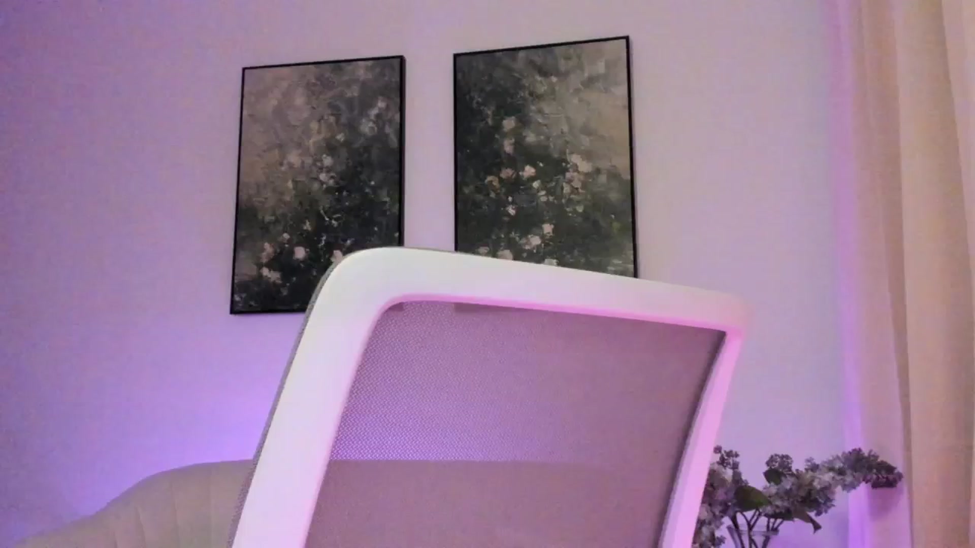 Gallery image thumbnail from goddessccleo's myfreecams stream on, 09/18/2025, 02:34 image 16 of 20