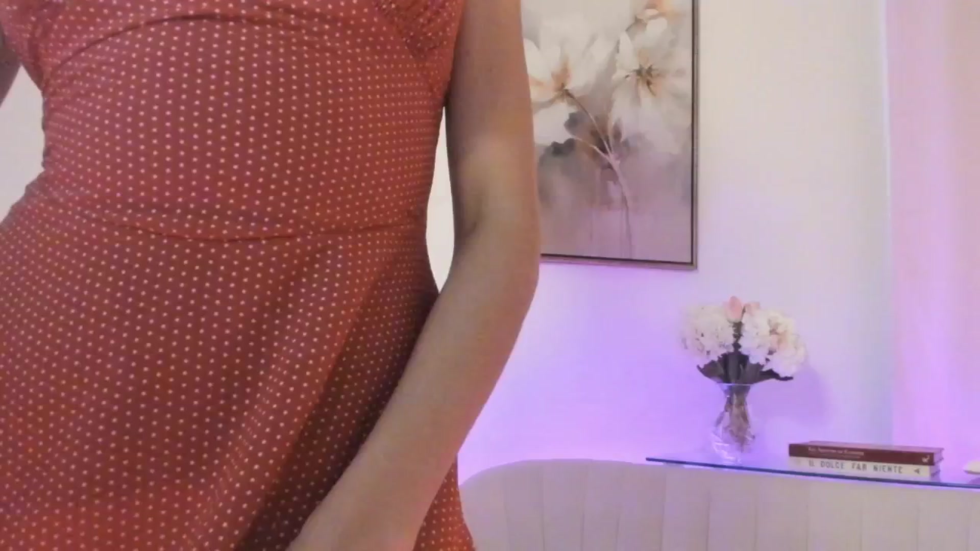 Gallery image thumbnail from goddessccleo's myfreecams stream on, 10/07/2025, 01:54 image 2 of 20