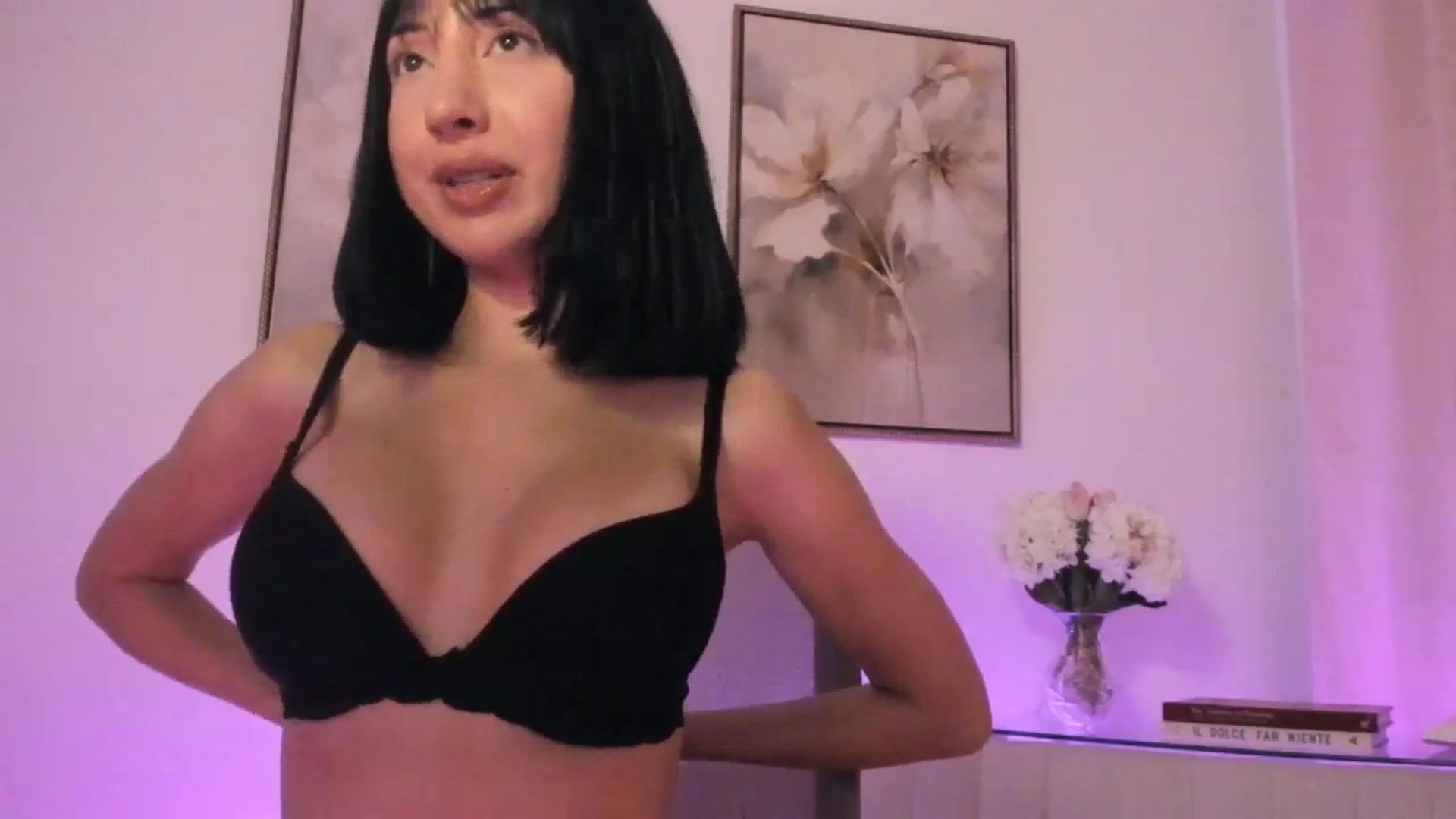 Gallery image thumbnail from goddessccleo's myfreecams stream on, 10/11/2025, 04:30 image 7 of 20