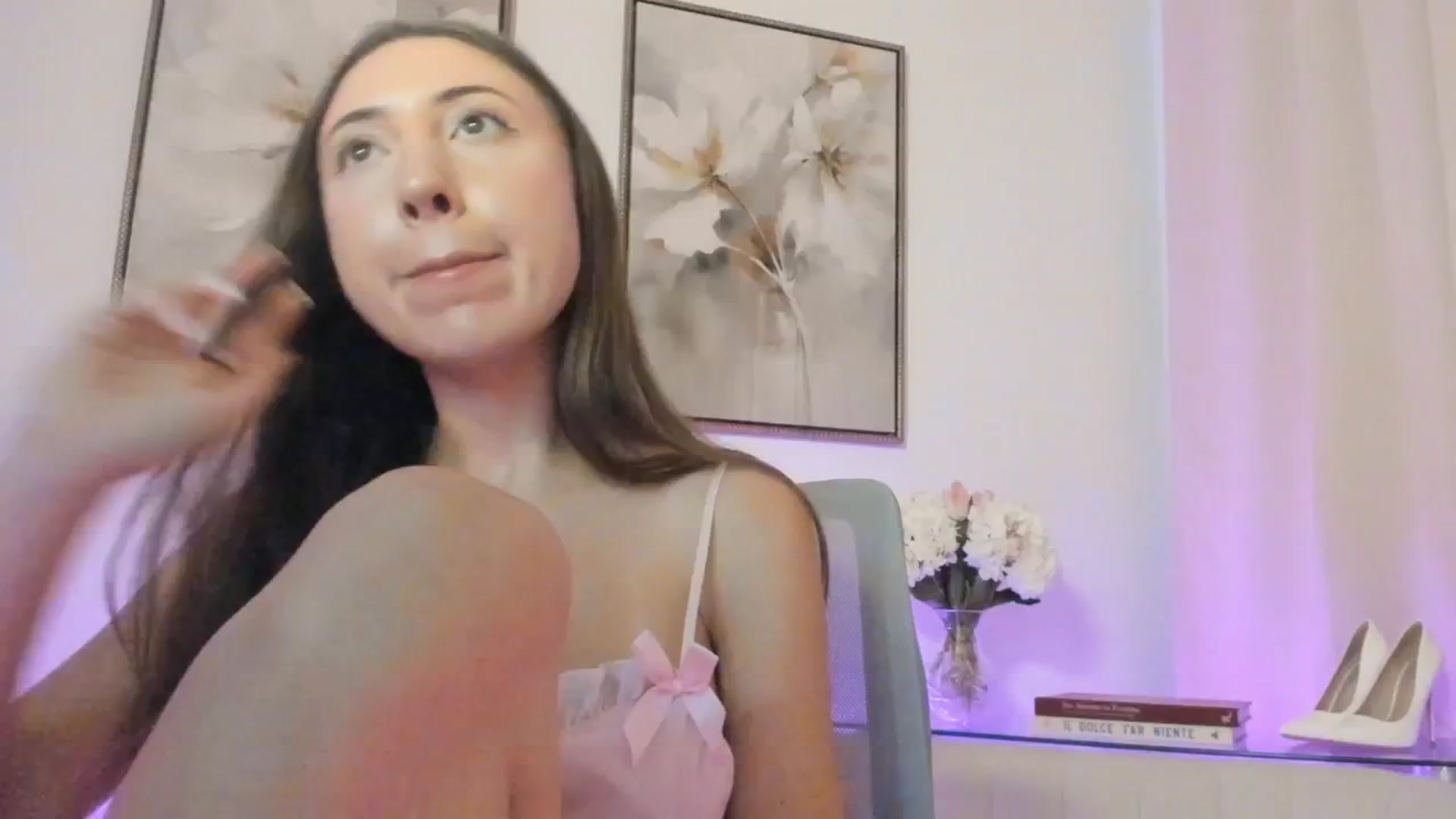 Gallery image thumbnail from goddessccleo's myfreecams stream on, 10/13/2025, 24:44 image 20 of 20
