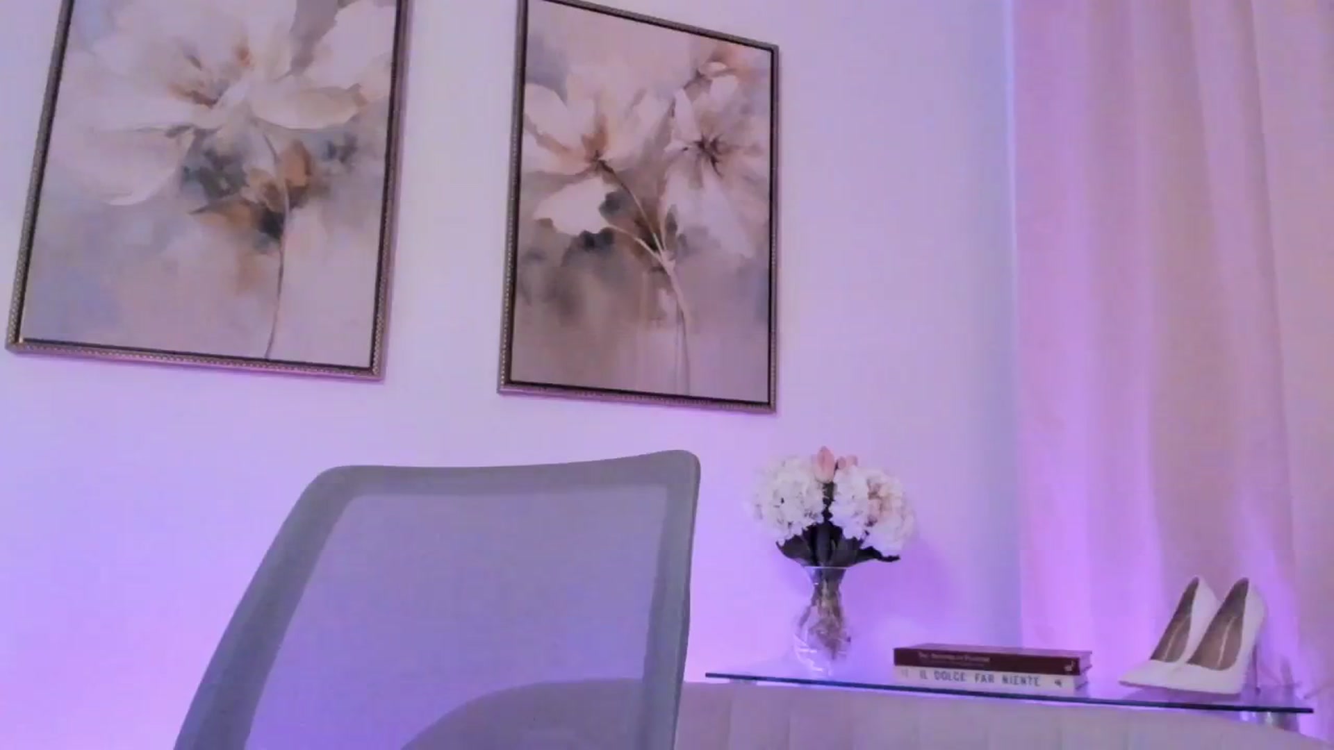 Gallery image thumbnail from goddessccleo's myfreecams stream on, 10/18/2025, 05:42 image 10 of 20