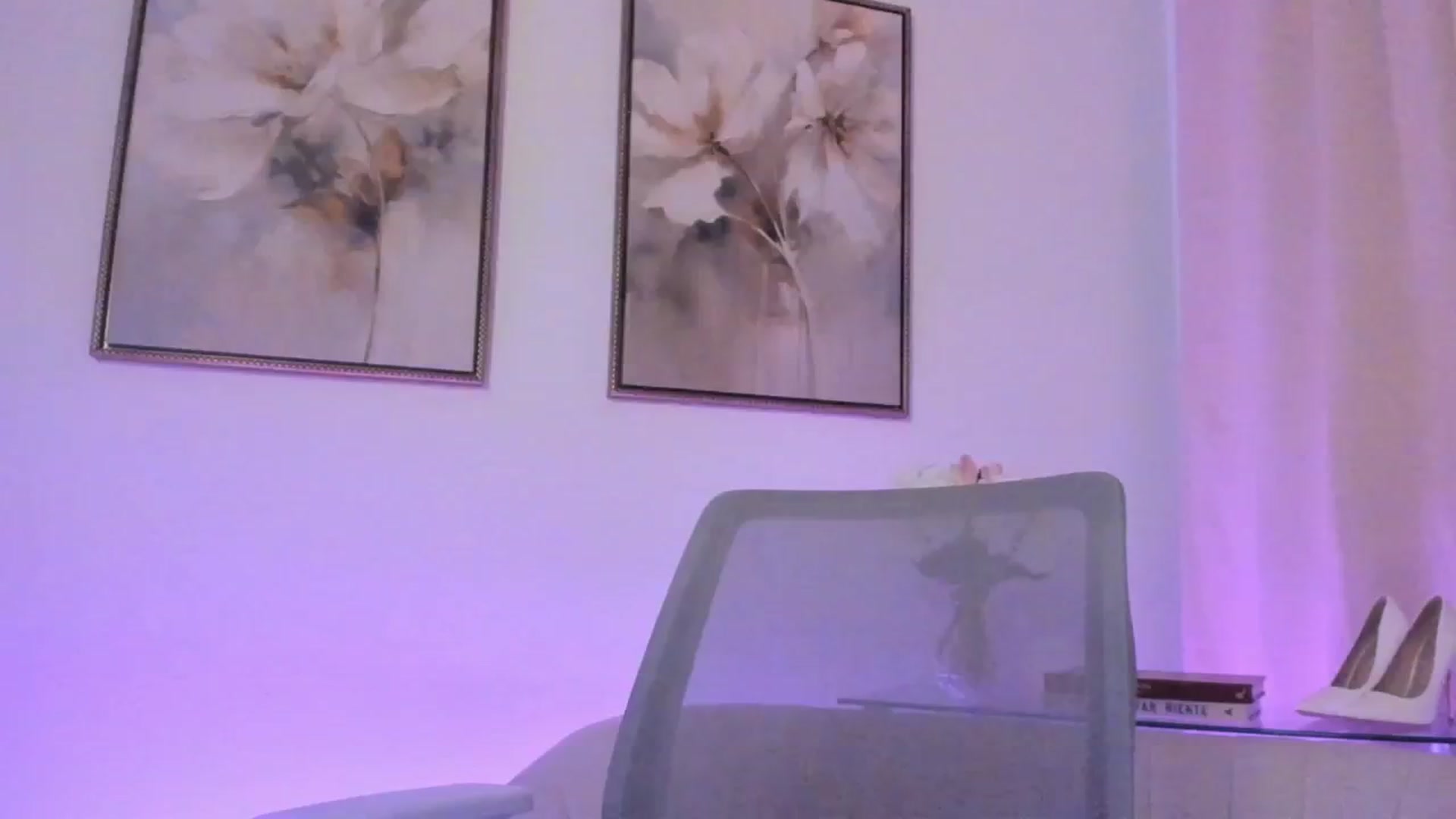 Gallery image thumbnail from goddessccleo's myfreecams stream on, 10/20/2025, 03:39 image 2 of 20