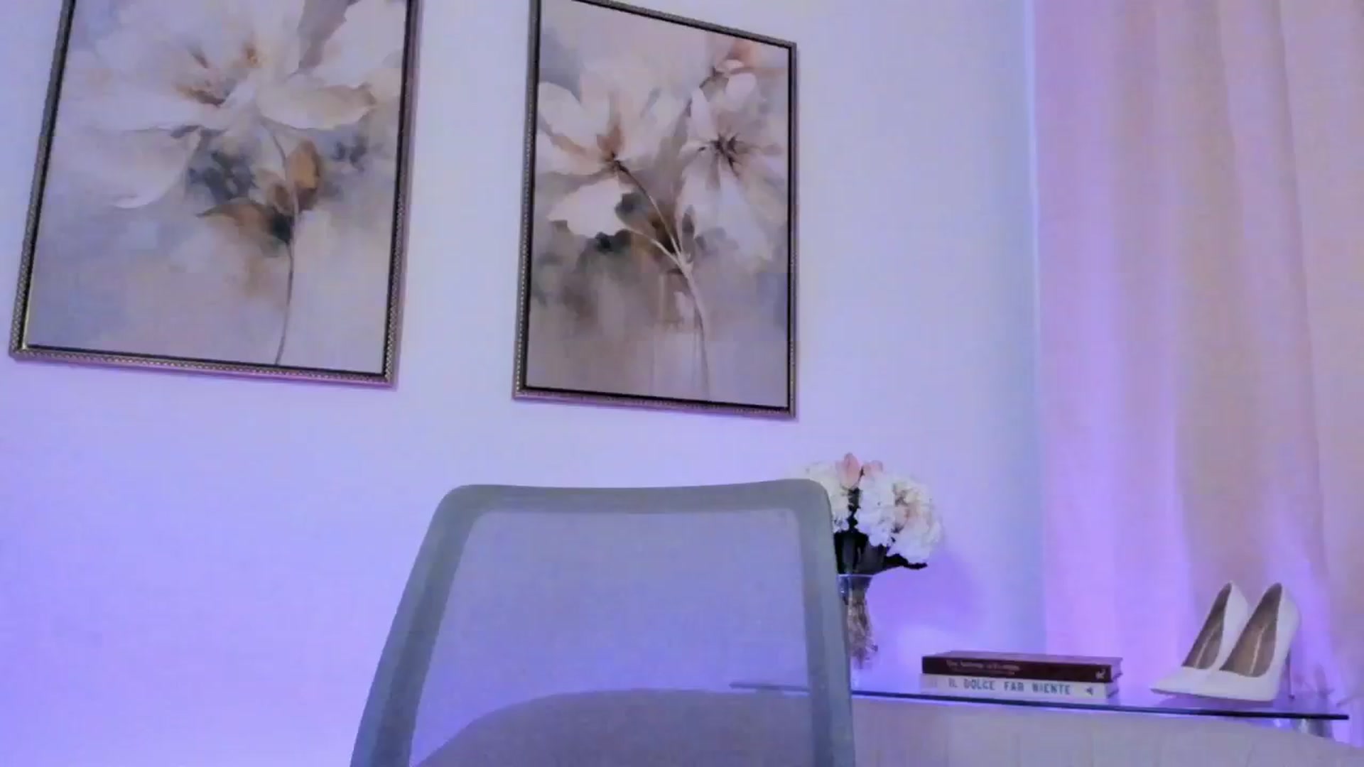 Gallery image thumbnail from goddessccleo's myfreecams stream on, 10/21/2025, 02:41 image 4 of 20