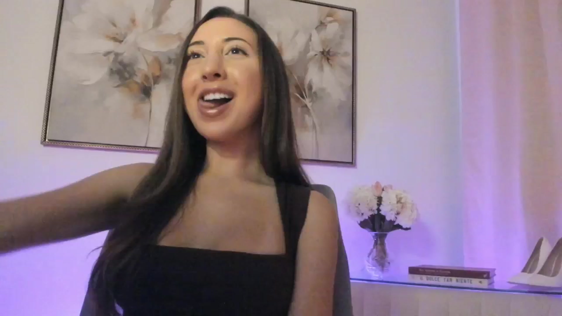 Gallery image thumbnail from goddessccleo's myfreecams stream on, 10/23/2025, 03:13 image 13 of 20