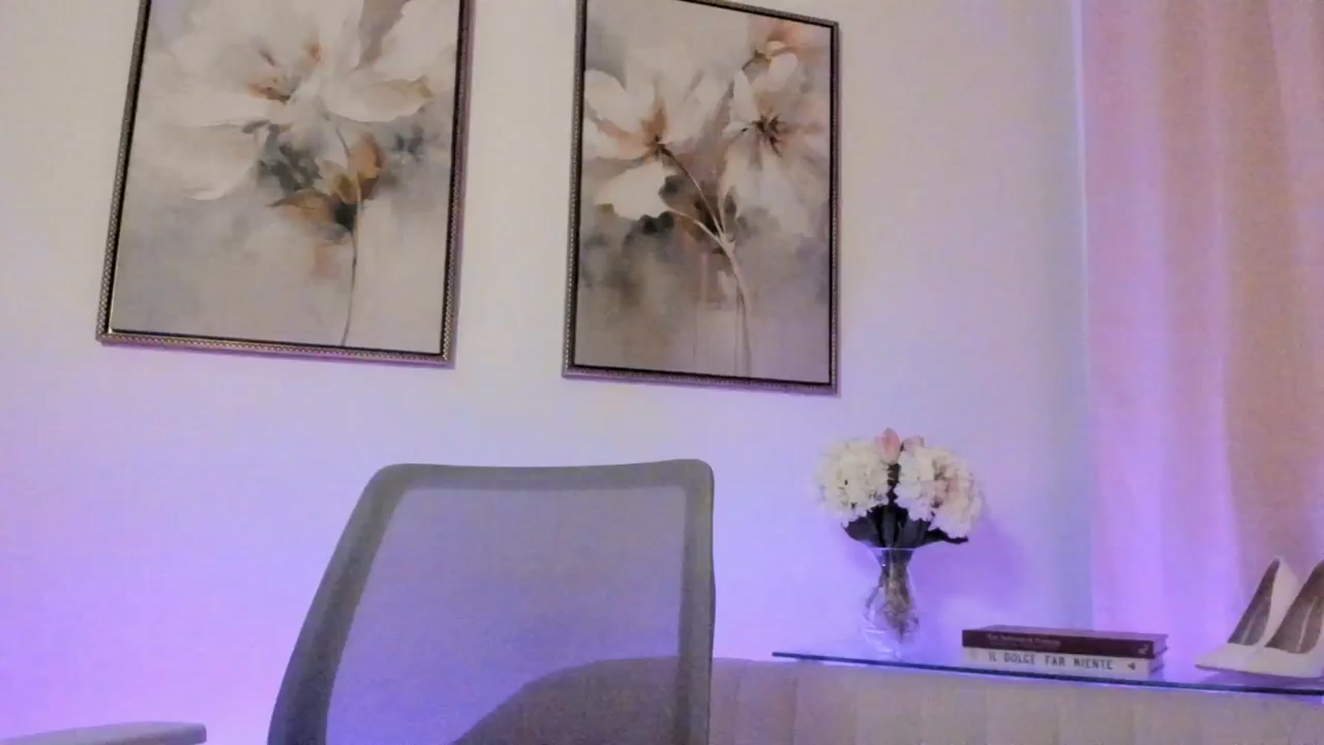 Gallery image thumbnail from goddessccleo's myfreecams stream on, 10/23/2025, 03:13 image 7 of 20
