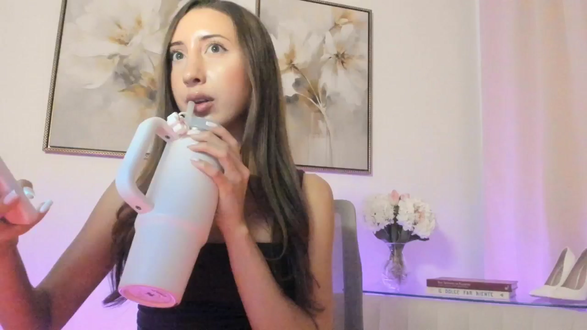 Gallery image thumbnail from goddessccleo's myfreecams stream on, 10/23/2025, 03:13 image 3 of 20
