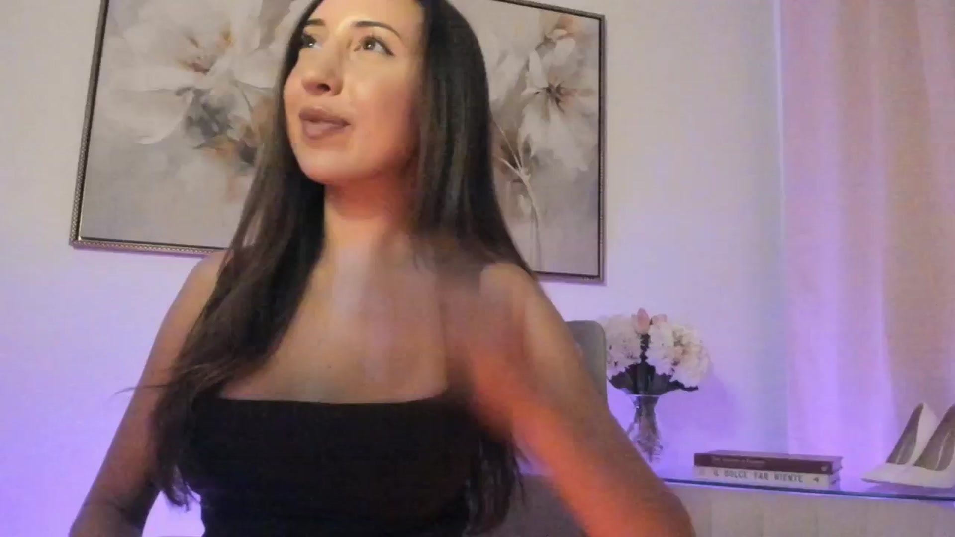 Gallery image thumbnail from goddessccleo's myfreecams stream on, 10/23/2025, 03:13 image 12 of 20